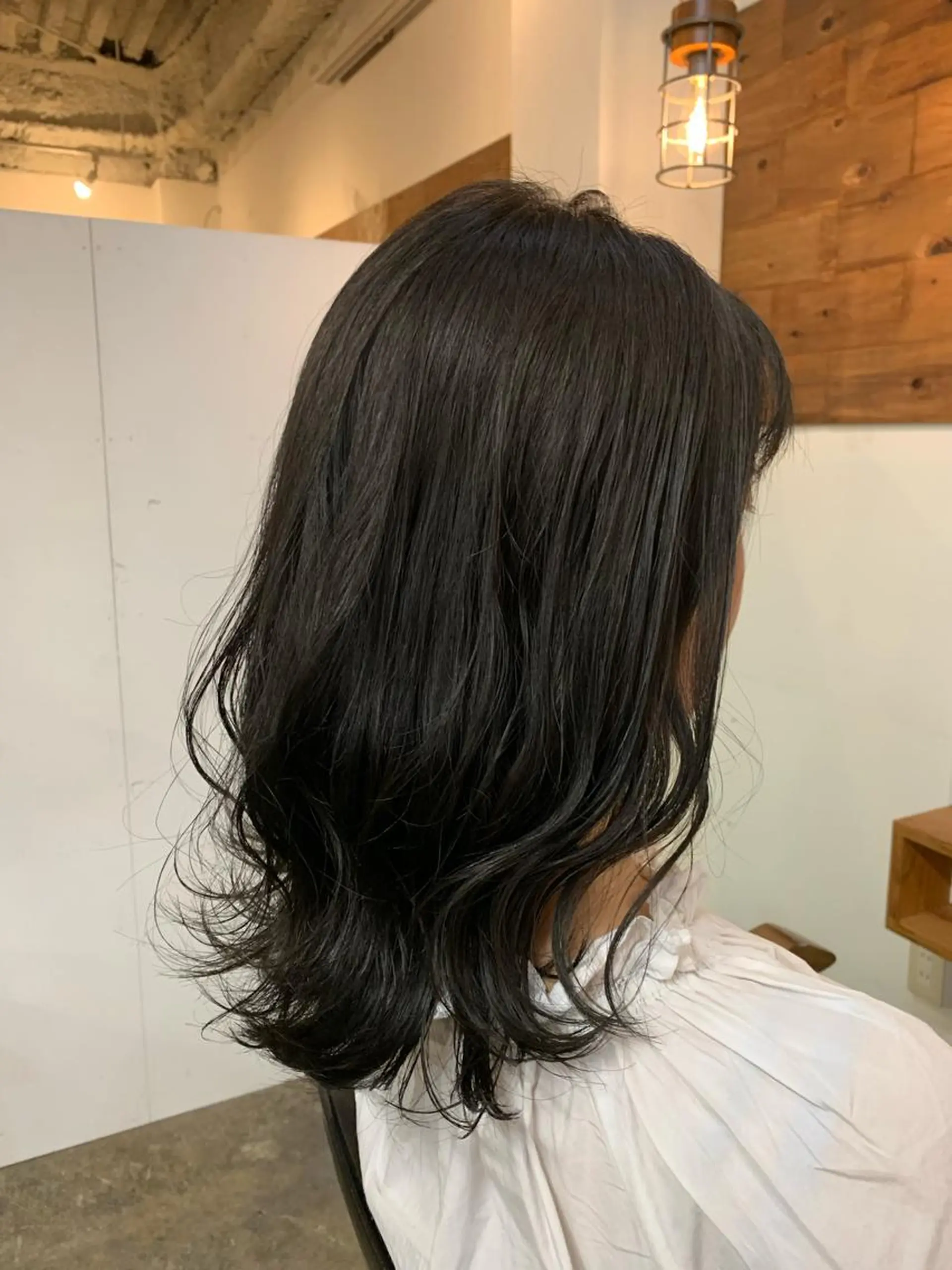 ミディアム カラー LEB所属・下河 宗太のヘアスタイル