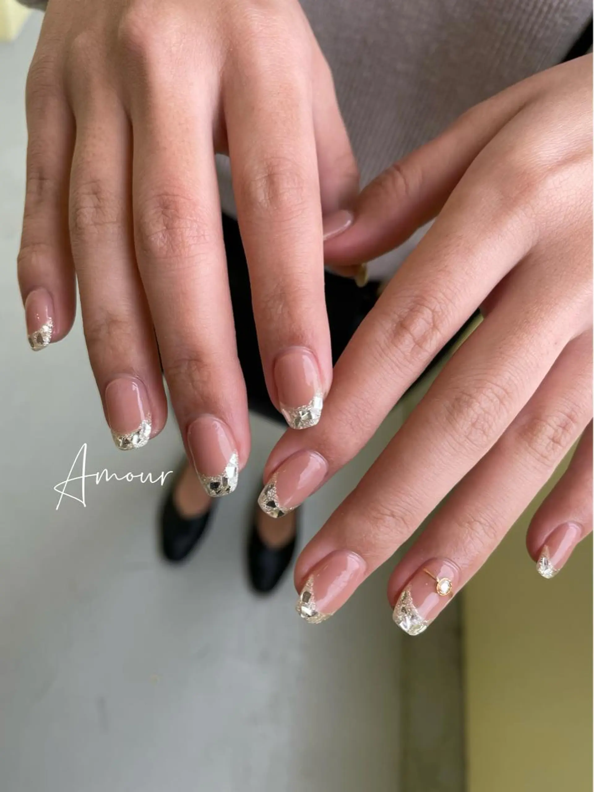 ネイル フレンチネイル ガラスフレンチ キラキラネイル 持ち込み Nail Salon Amourのネイルデザイン