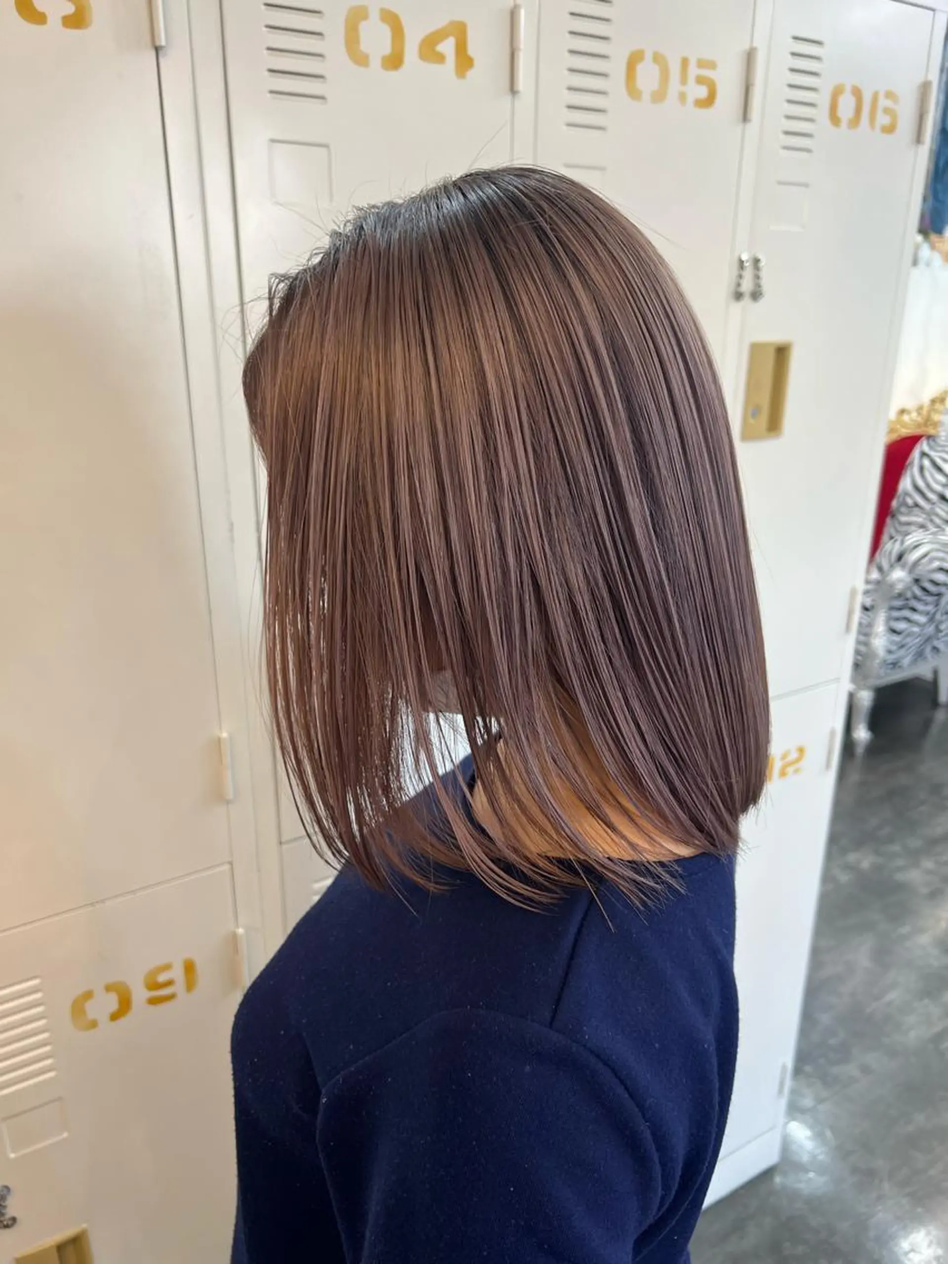 ミディアム カラー LOMARLIE JURIAのヘアスタイル