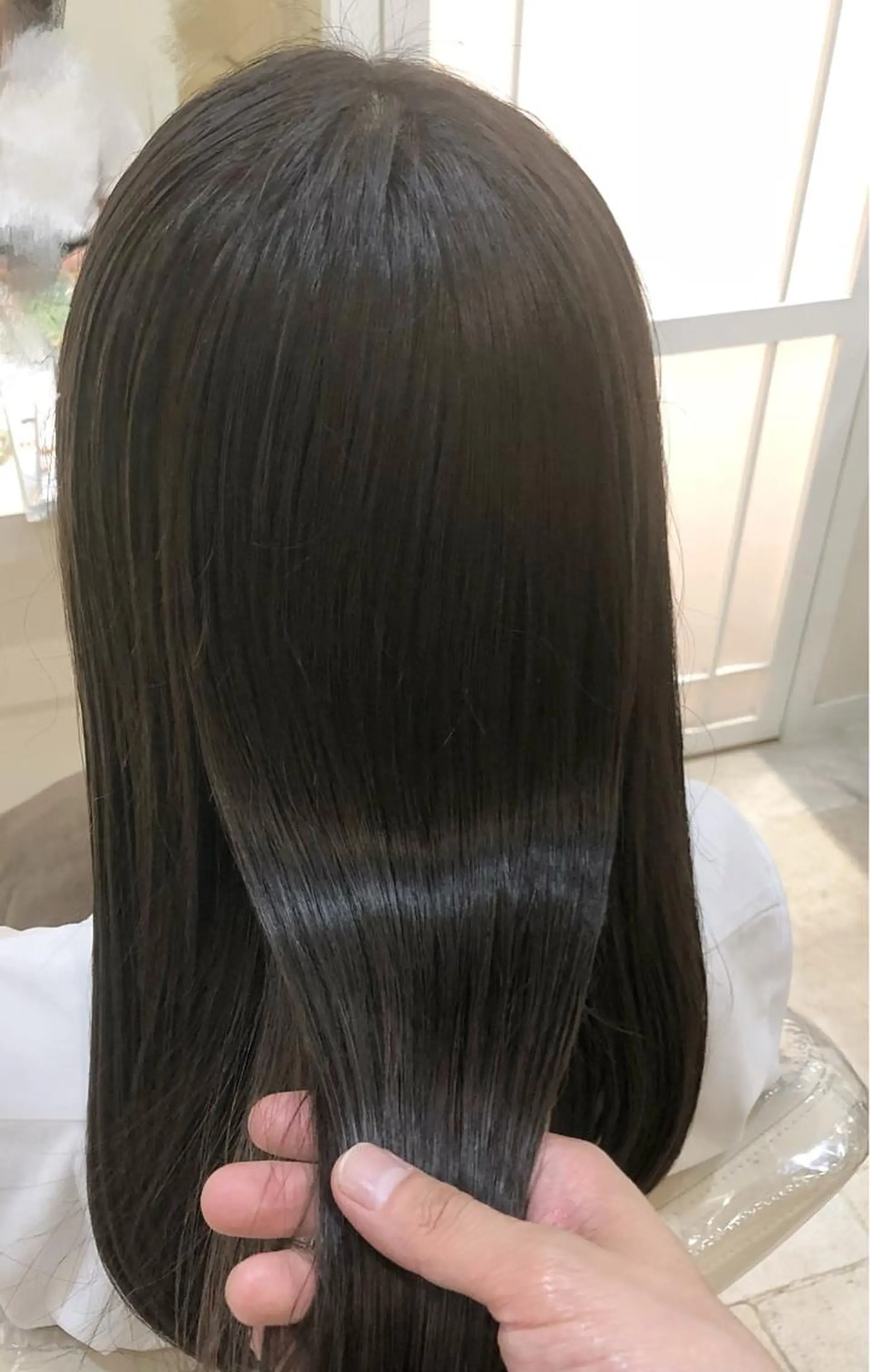 ロング ロング 縮毛矯正 カット 縮毛矯正 トリートメント 須賀 一美のヘアスタイル