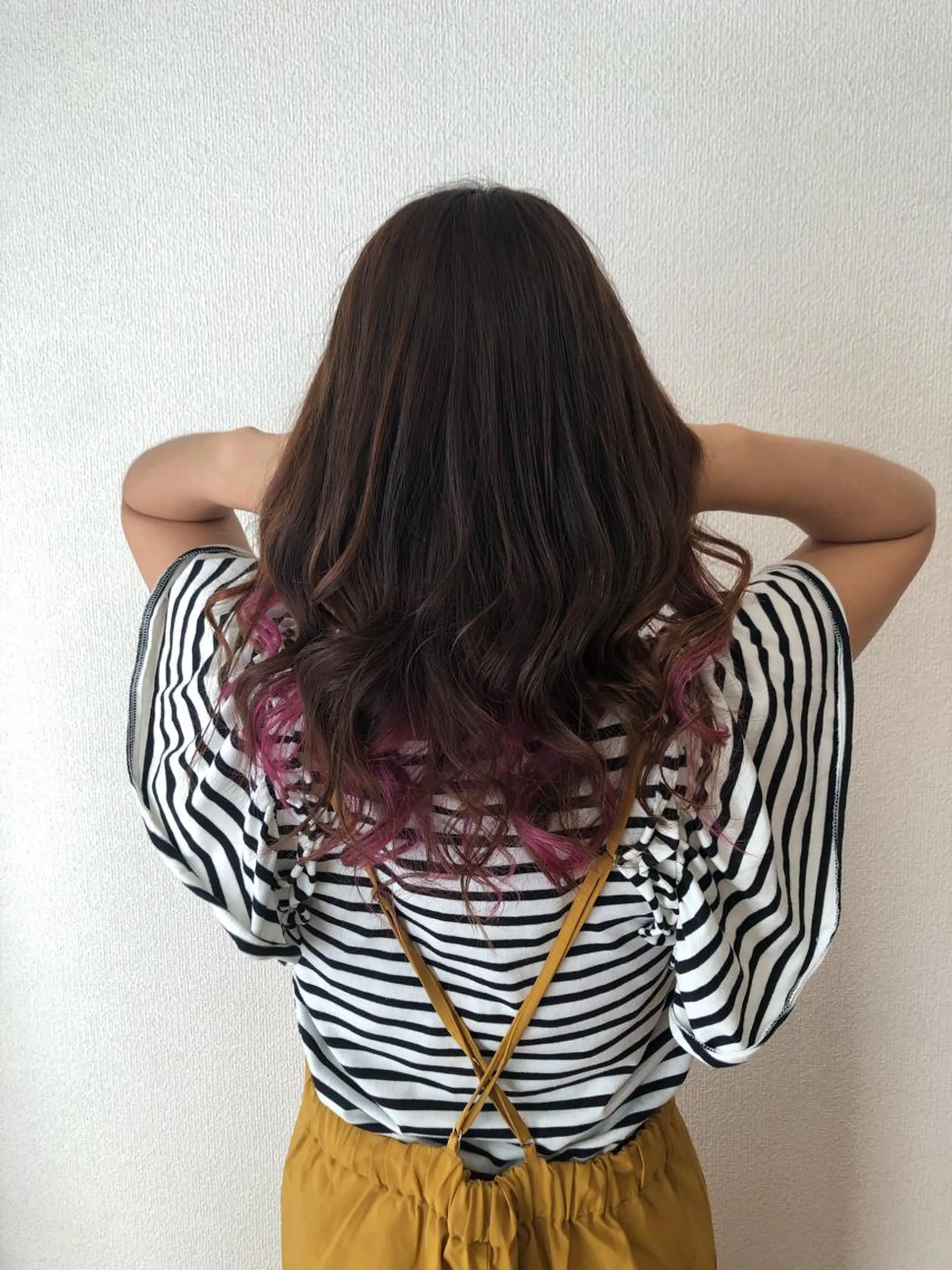 カラー Ruang所属・ツノガイ エリのヘアスタイル