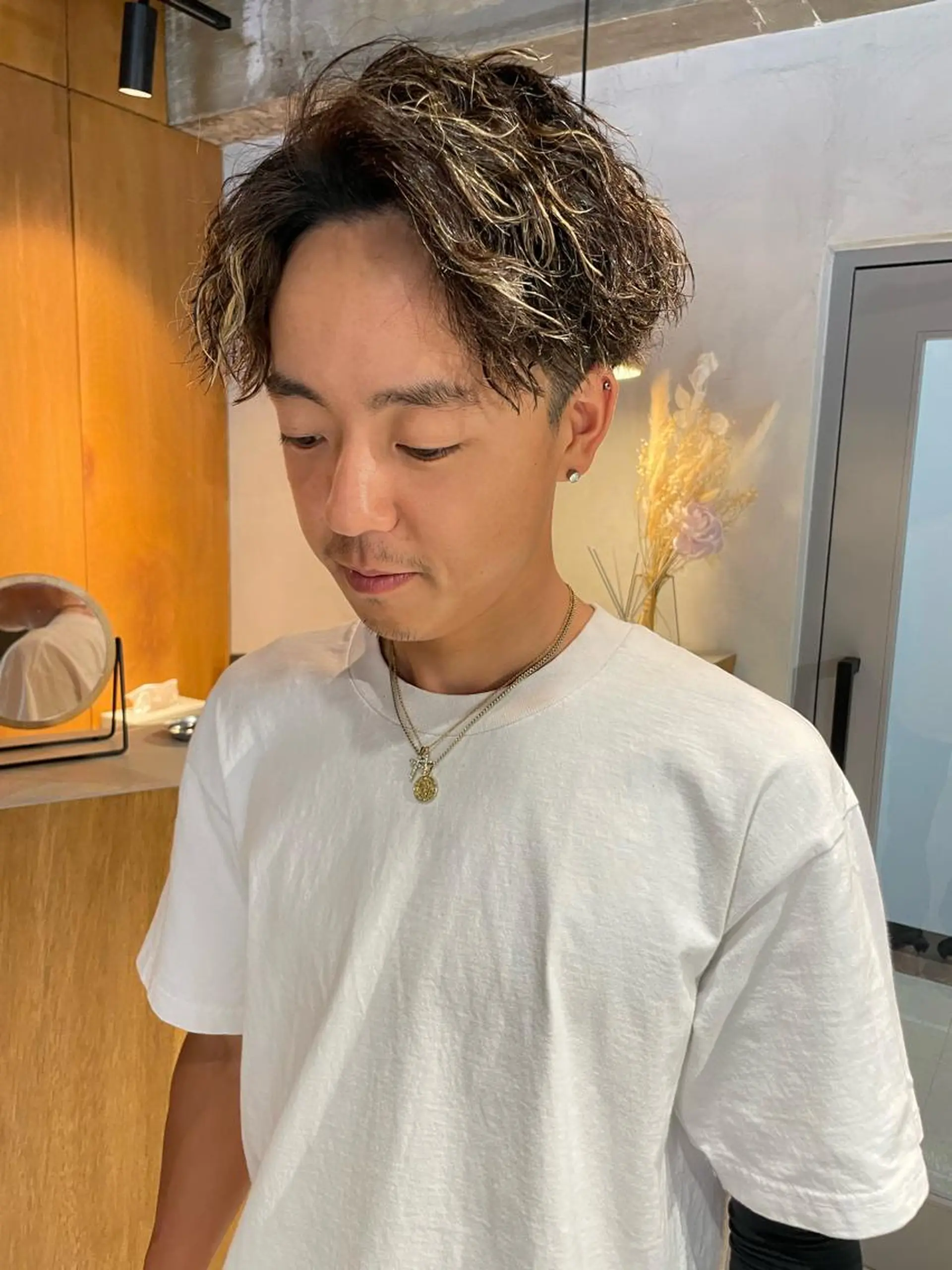 ミディアム カラー パーマ ヘアアレンジ メンズ キッズ ネイル マツエク・マツパ アイブロウ カット パーマ トリートメント メンズ特化 しゅうへいのヘアスタイル