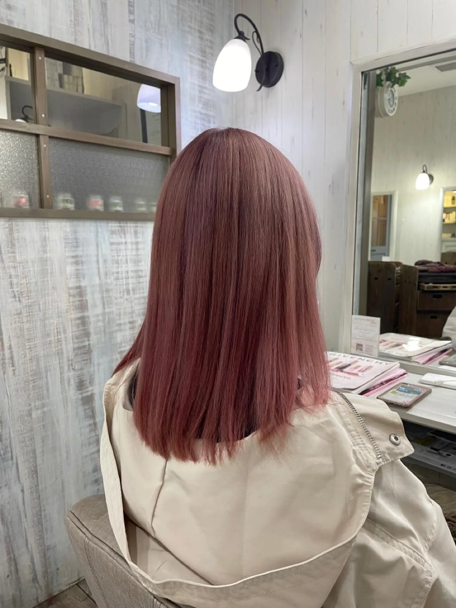 ミディアム カラー ヘアカラー トリートメント イシジマ タカナリのヘアスタイル