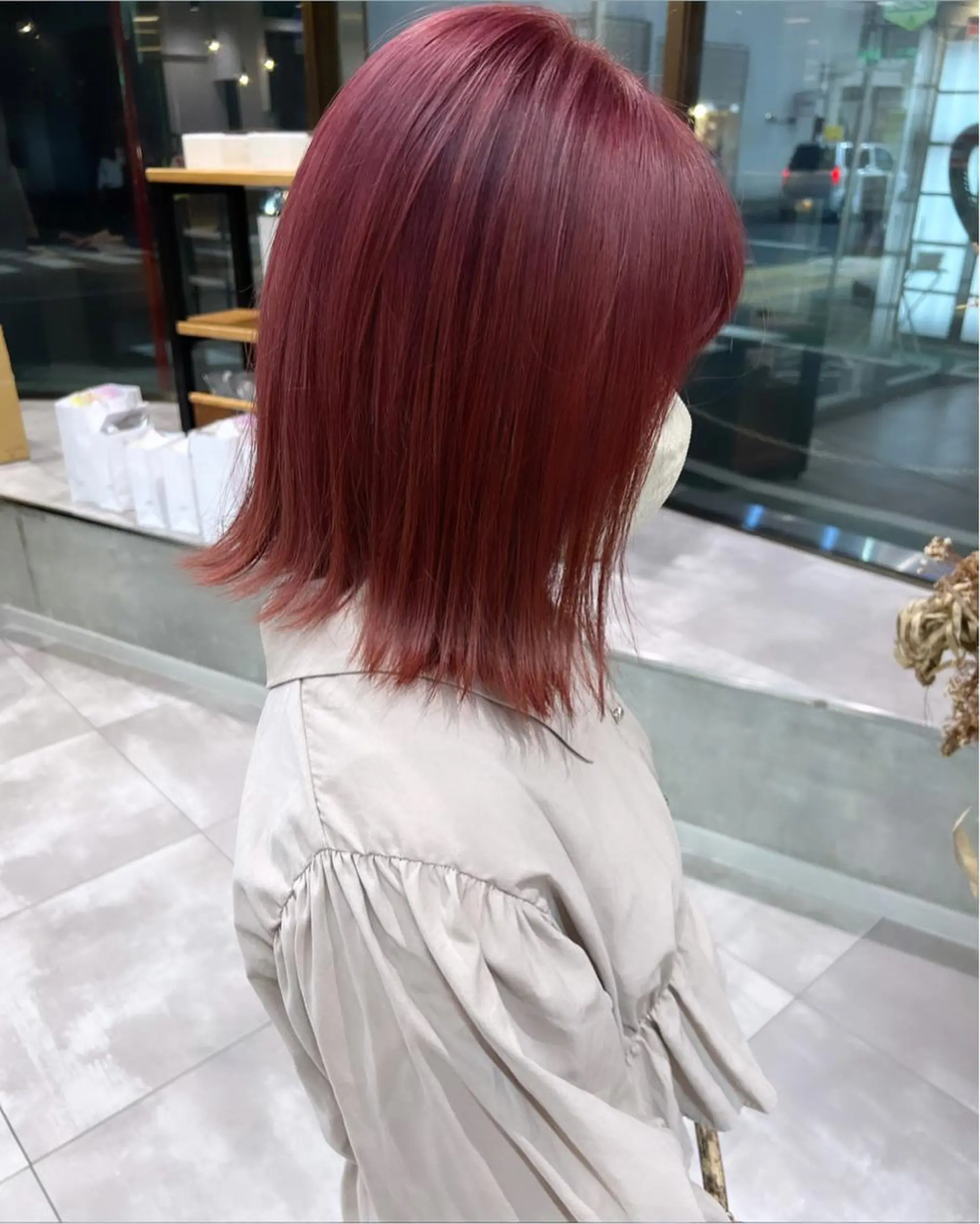 ミディアム カラー パーマ ヘアアレンジ レッドカラー ボブ ヘアカラー LUCK本厚木 浦住 貴大のヘアスタイル