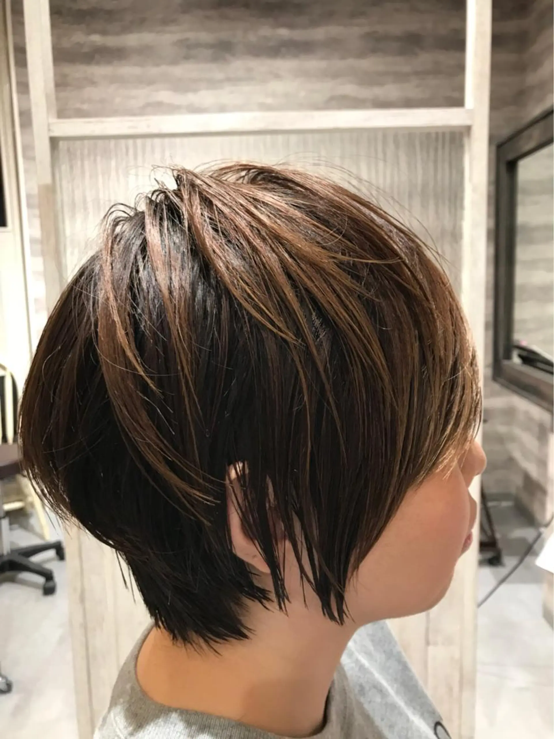 ショート カラー ボブレイヤー ボブ レイヤーカット 💈Blanco💈 カラー&ケア🌈のヘアスタイル