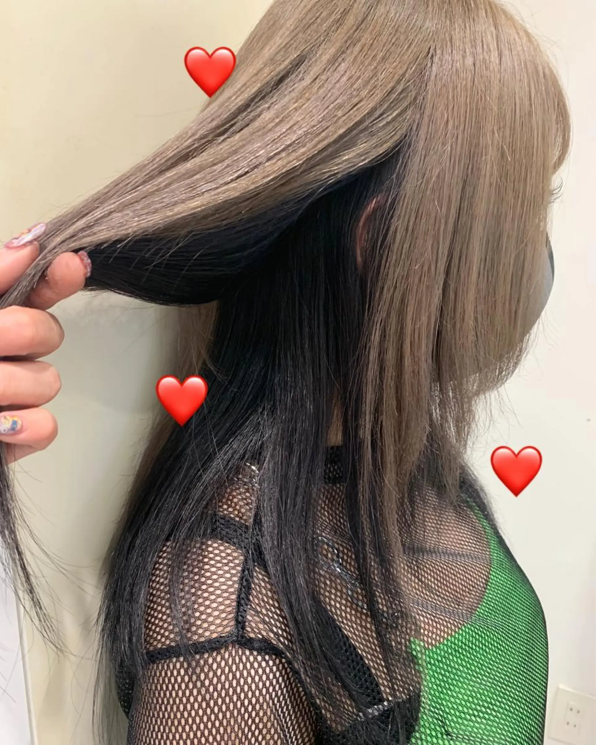 ロング カラー ブリーチ ダブルカラー グラデーションカラー グレージュ インナーカラー EMANON新宿東口所属・新宿駅近♡ ♡個室♡三都季🌜のヘアスタイル
