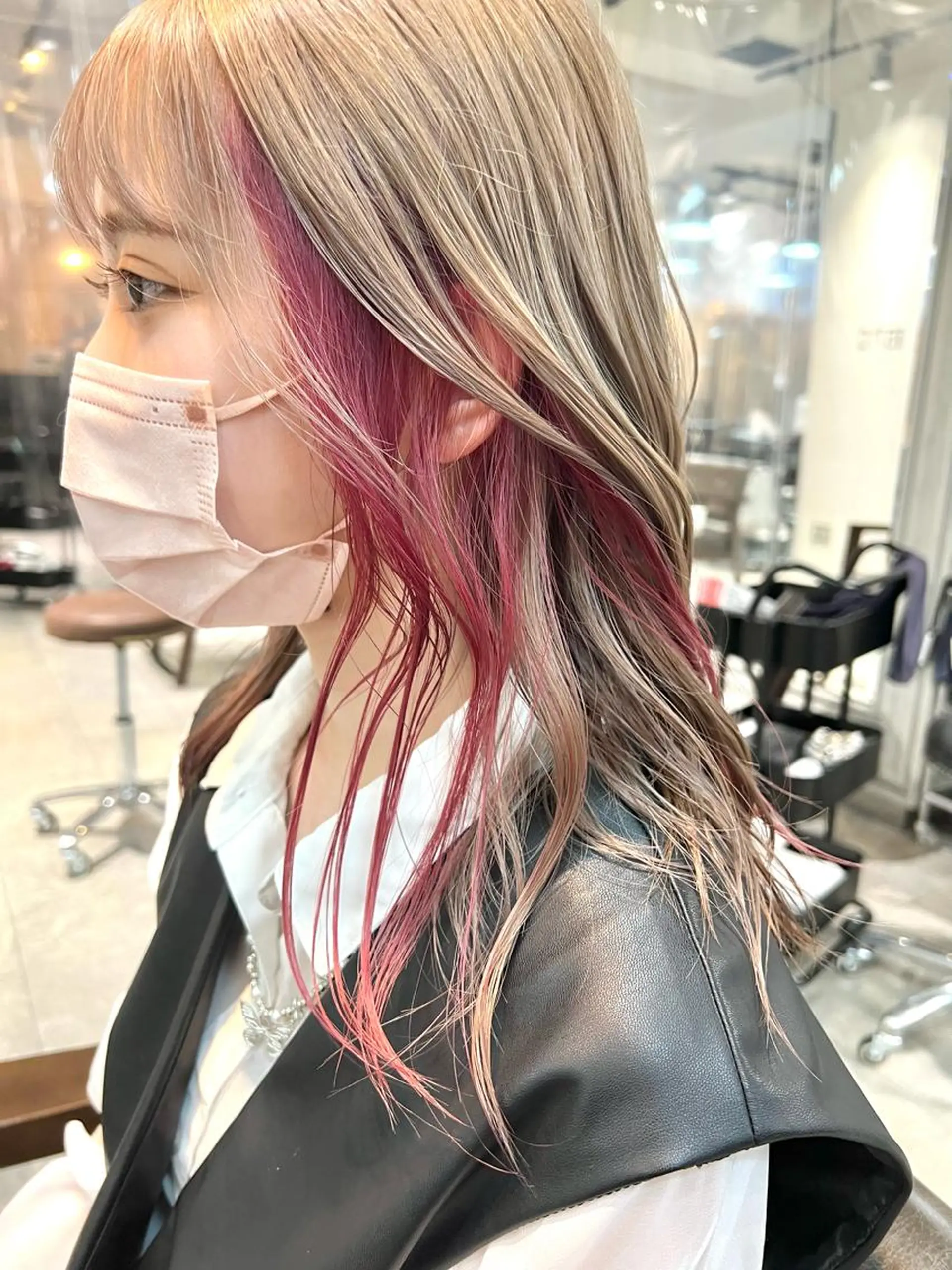 ミディアム カラー ヘアアレンジ ヘアカラー トリートメント ヘッドスパ ヘアセット 🌈インナーカラー ‘ショウマ’🌈のヘアスタイル