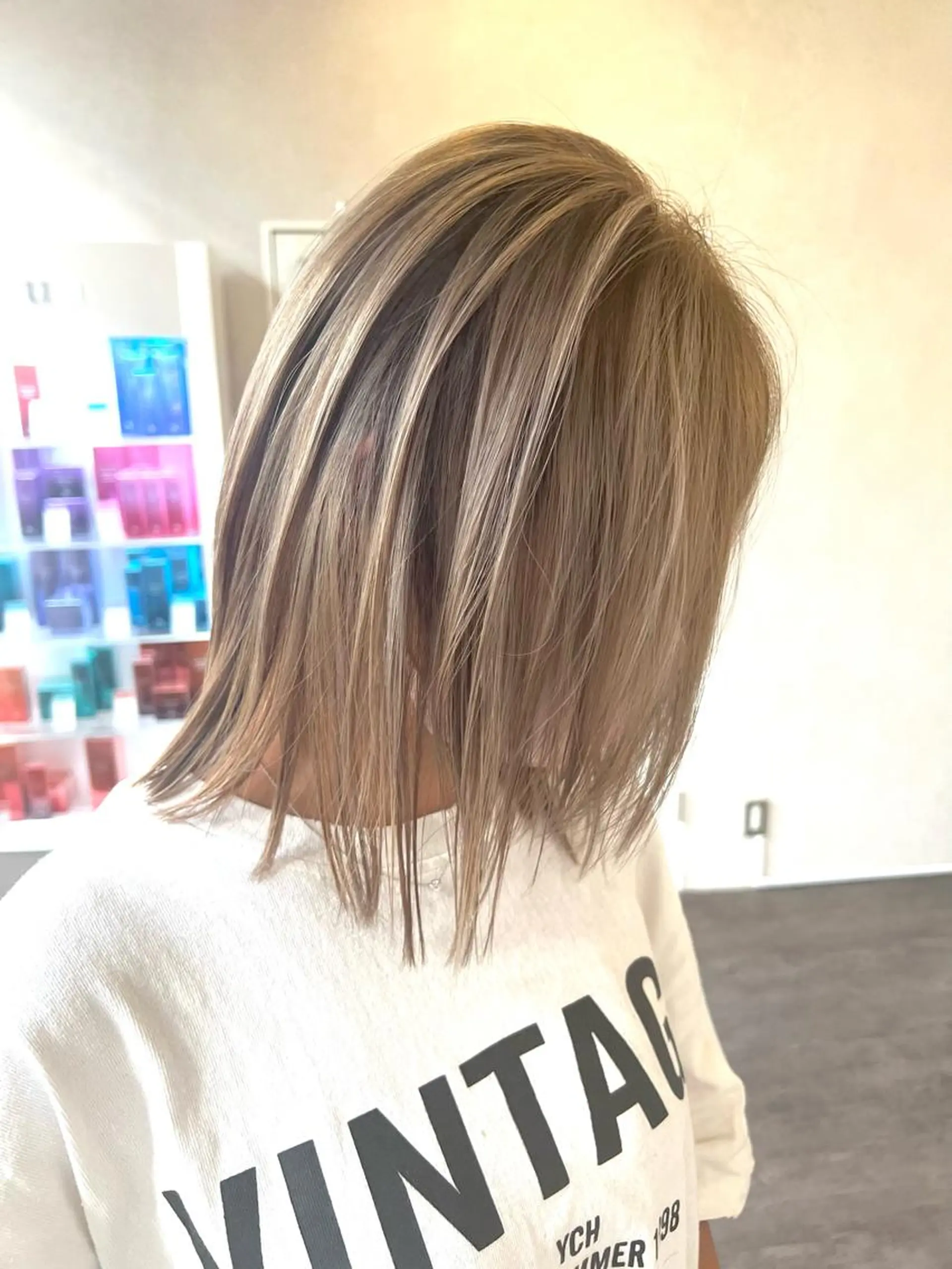 ミディアム レイヤーカット ヘアカラー トリートメント 🌿本厚木代表 HIROKI🌿のヘアスタイル