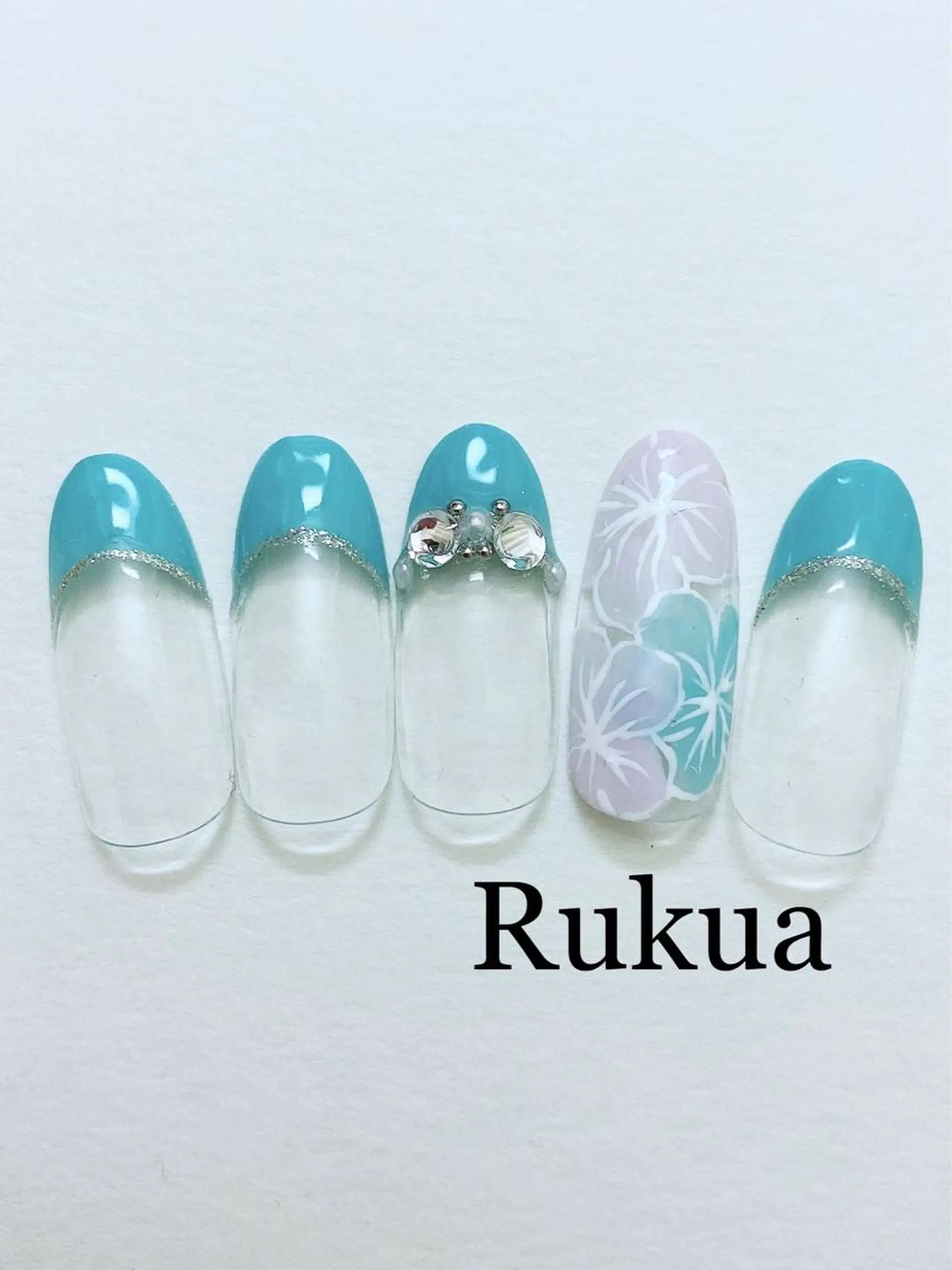 ネイル Rukua Nの眉毛・アイブロウイメージ