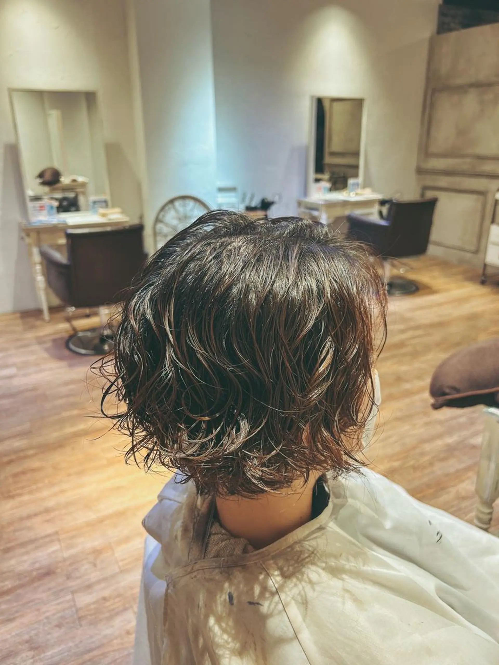 ショート パーマ Lilly所属・成田 智彩のヘアスタイル