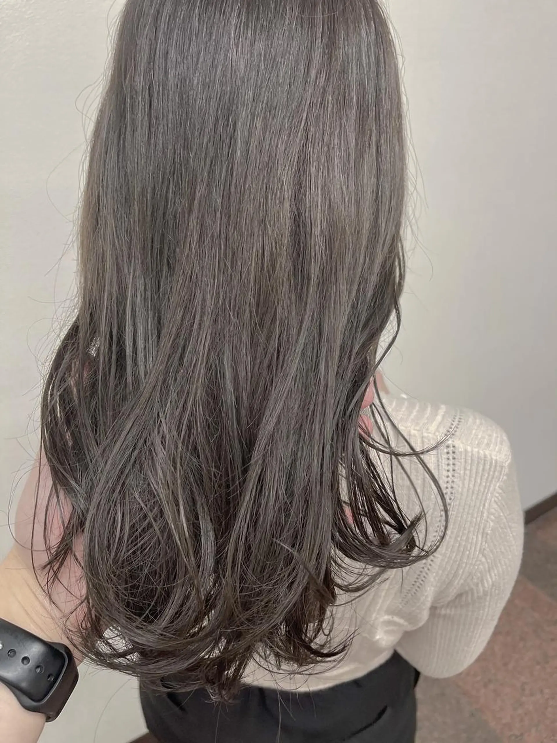 ロング カット ヘアカラー トリートメント シンタニ ナオトのヘアスタイル