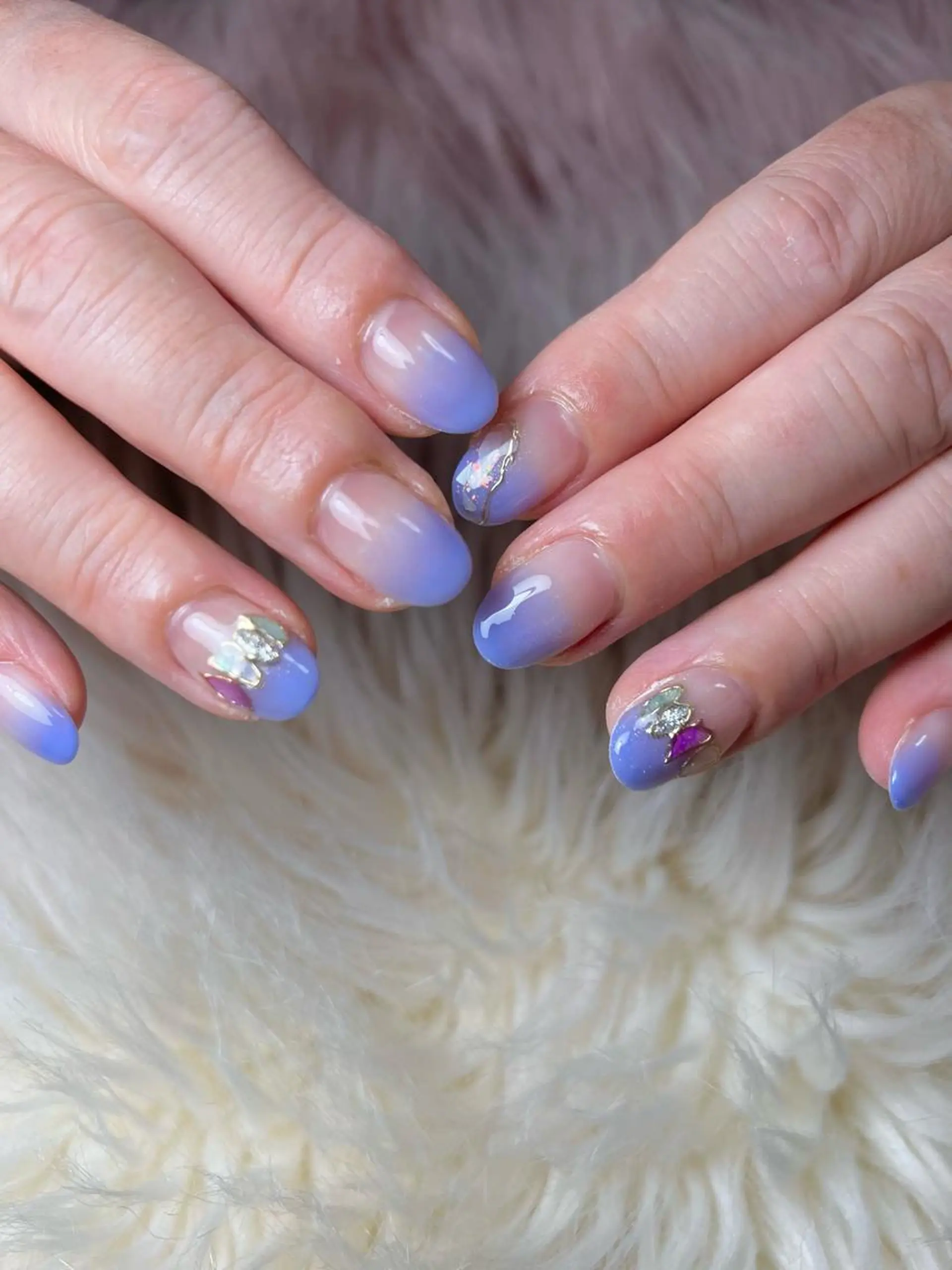 ネイル ブルー ジェルネイル グラデーション 持ち込み パラジェル flowers nailのネイルデザイン
