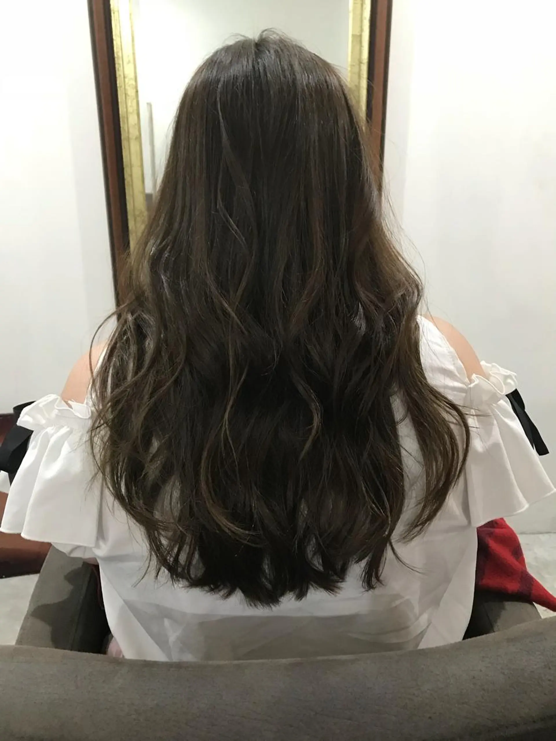 ロング カラー 透明感カラー エクステ（レミー毛） NINEのヘアスタイル