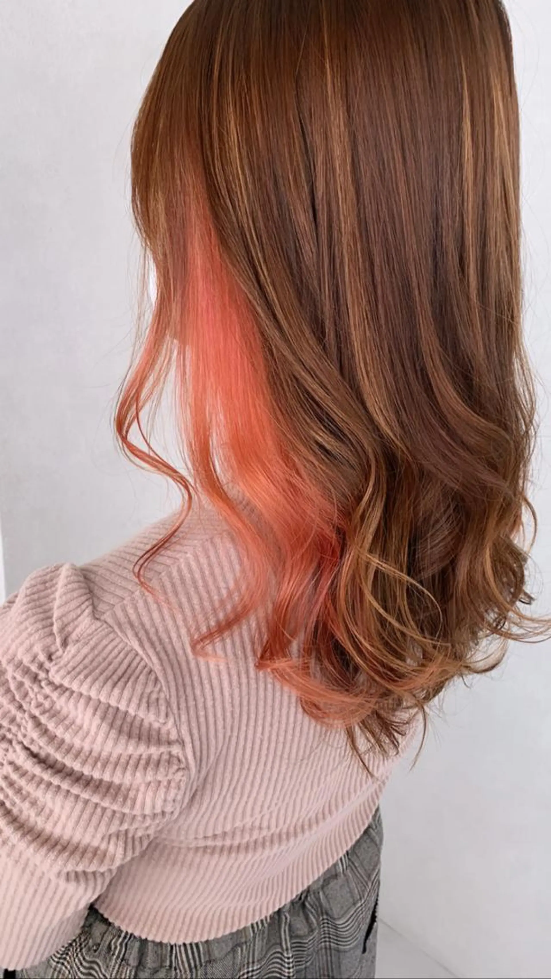 セミロング カラー ベージュカラー インナーカラー ピンクカラー ピンクベージュ FRAME+spa&hair roomなんば駅前店所属・🌸MAYU🌸 ハイトーン➕レイヤーのヘアスタイル