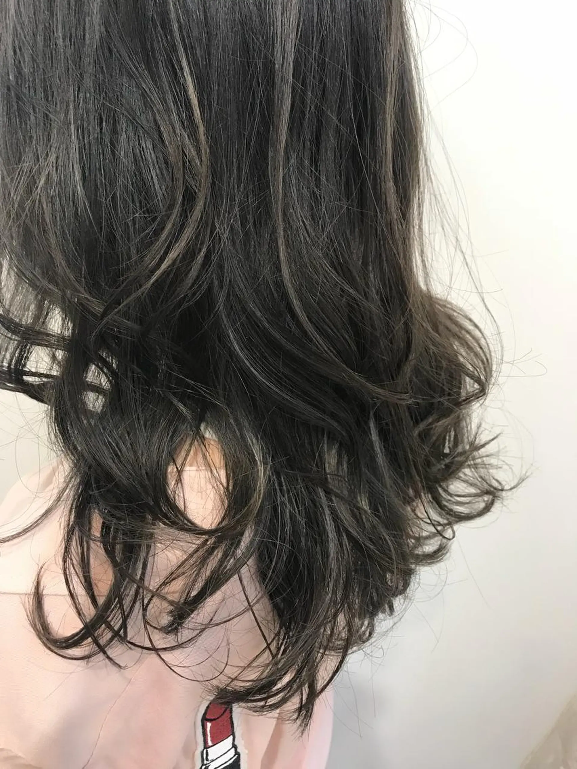 ロング カラー ハイライトカラー ハイライト カット ヘアカラー grow恵比寿【グロウ】髪質改善/ハイライト/ブリーチ/レイヤーカット所属・奥野 貴史　代表　レイヤーのヘアスタイル