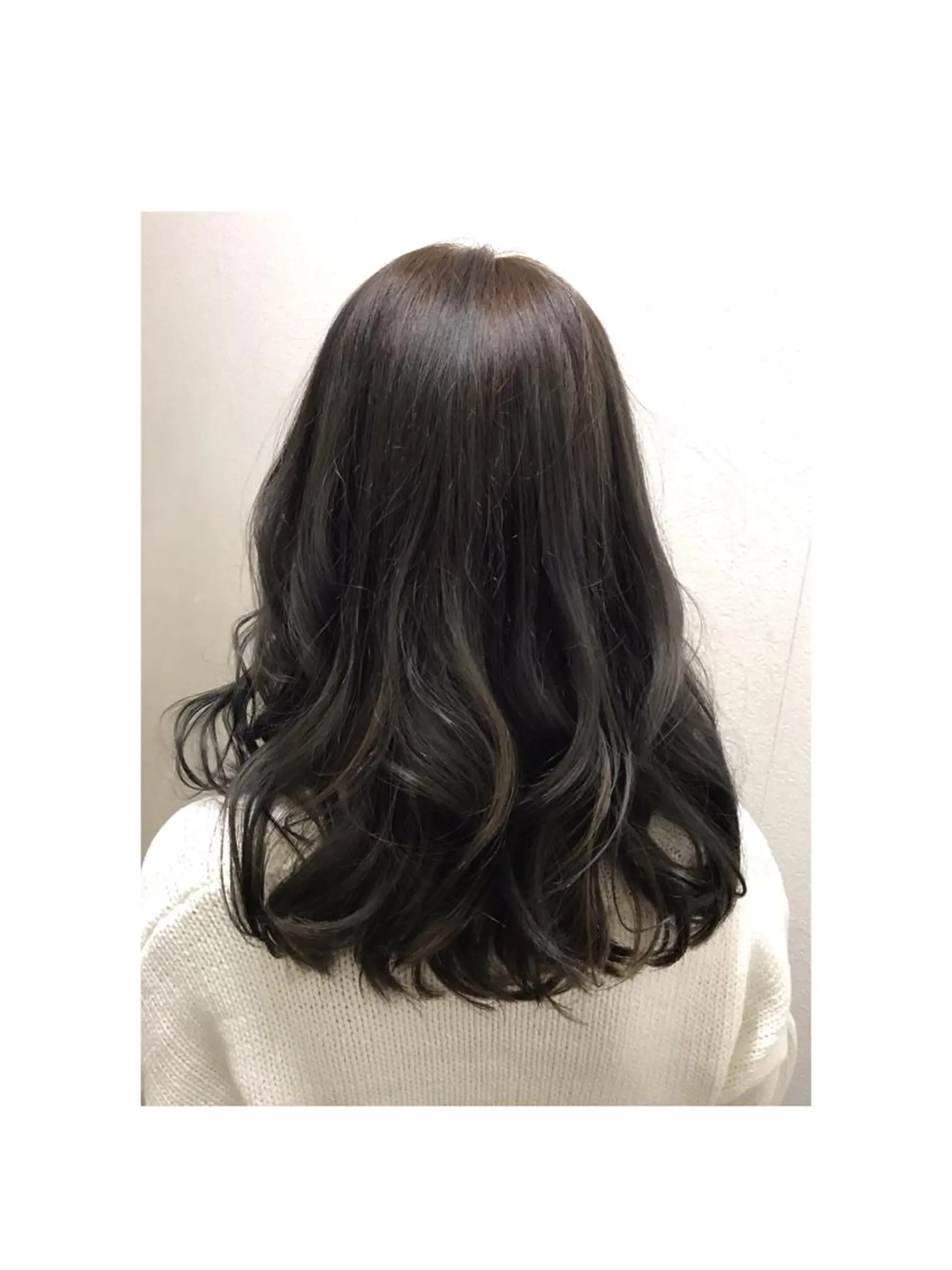 セミロング カラー ヘアアレンジ shi hoのヘアスタイル