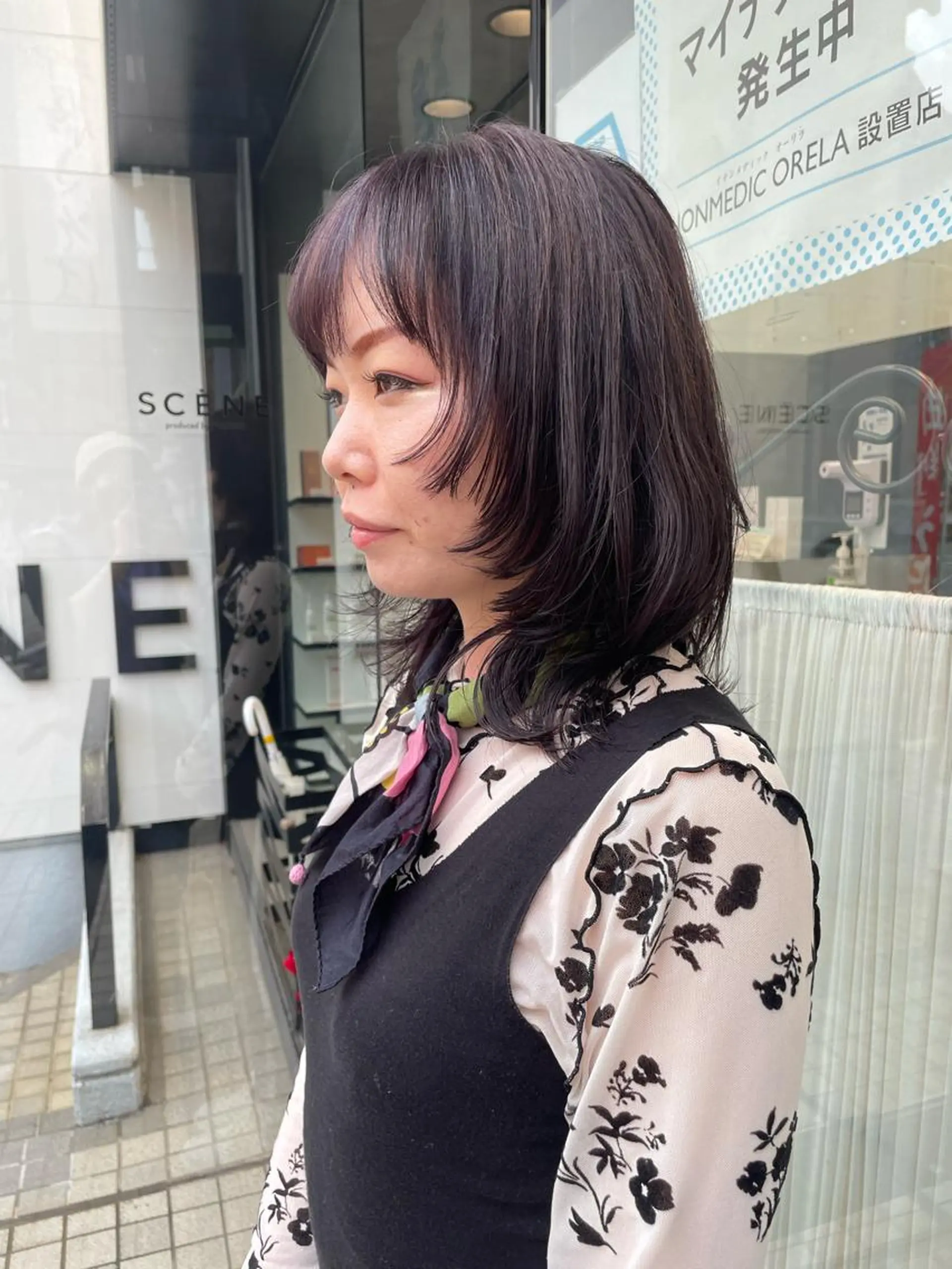 ミディアム カラー 黒髪 ラベンダーカラー mika｜寒色カラー ｜ブリーチカラーのヘアスタイル