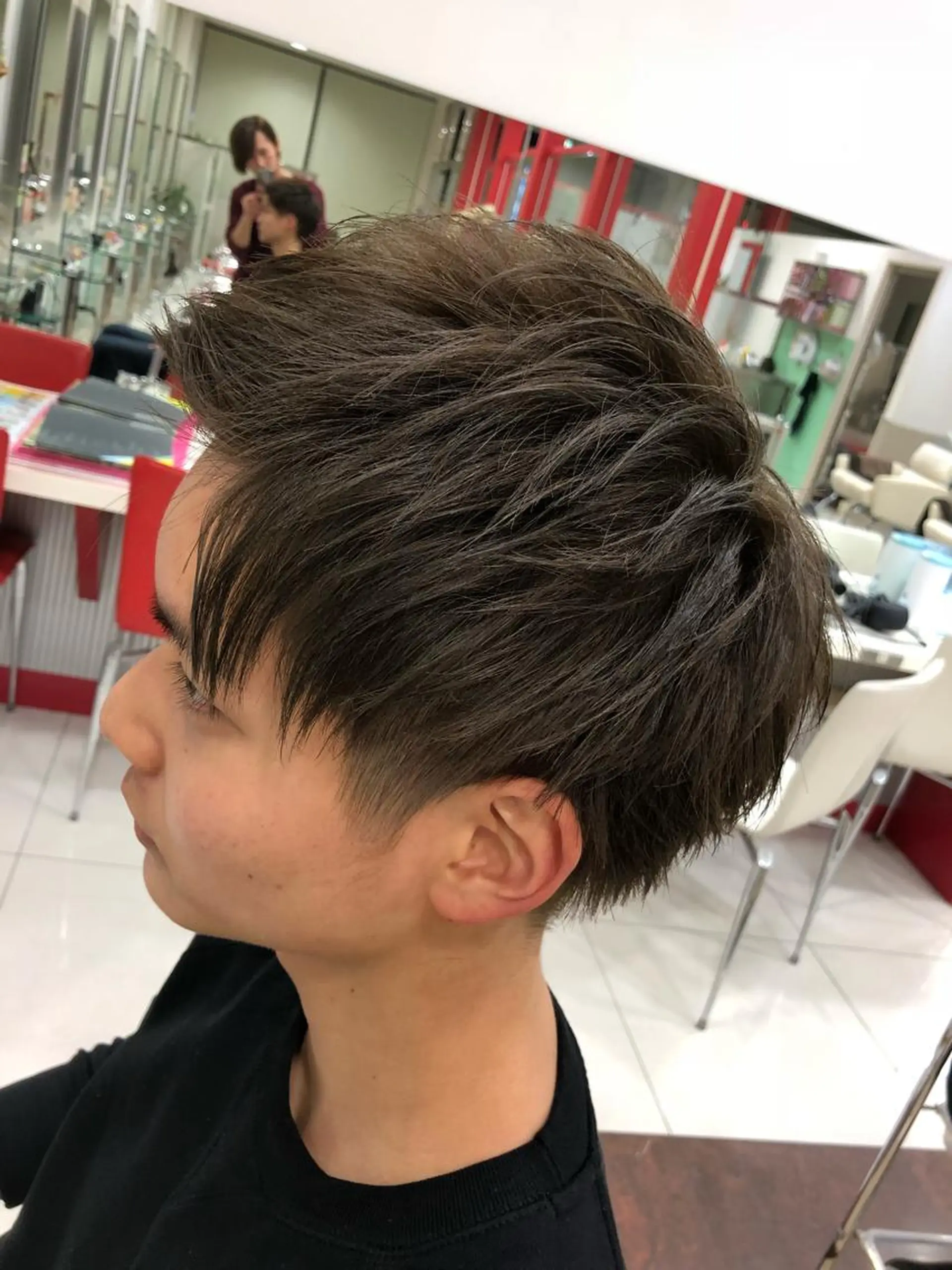 ショート カラー アッシュ 得能 雅人のヘアスタイル