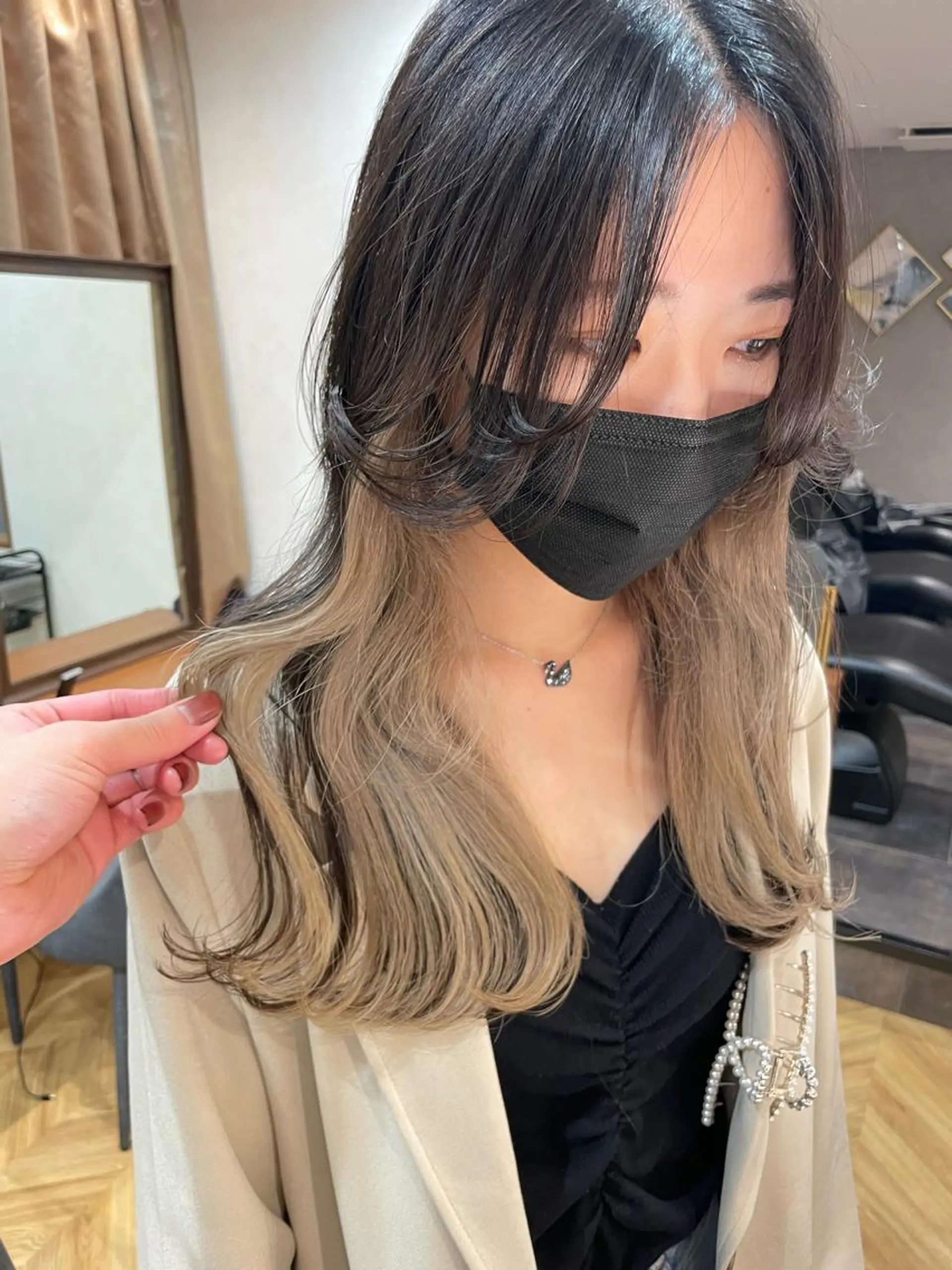 セミロング ViVIE所属・VIVIE天神 ブリーチのヘアスタイル