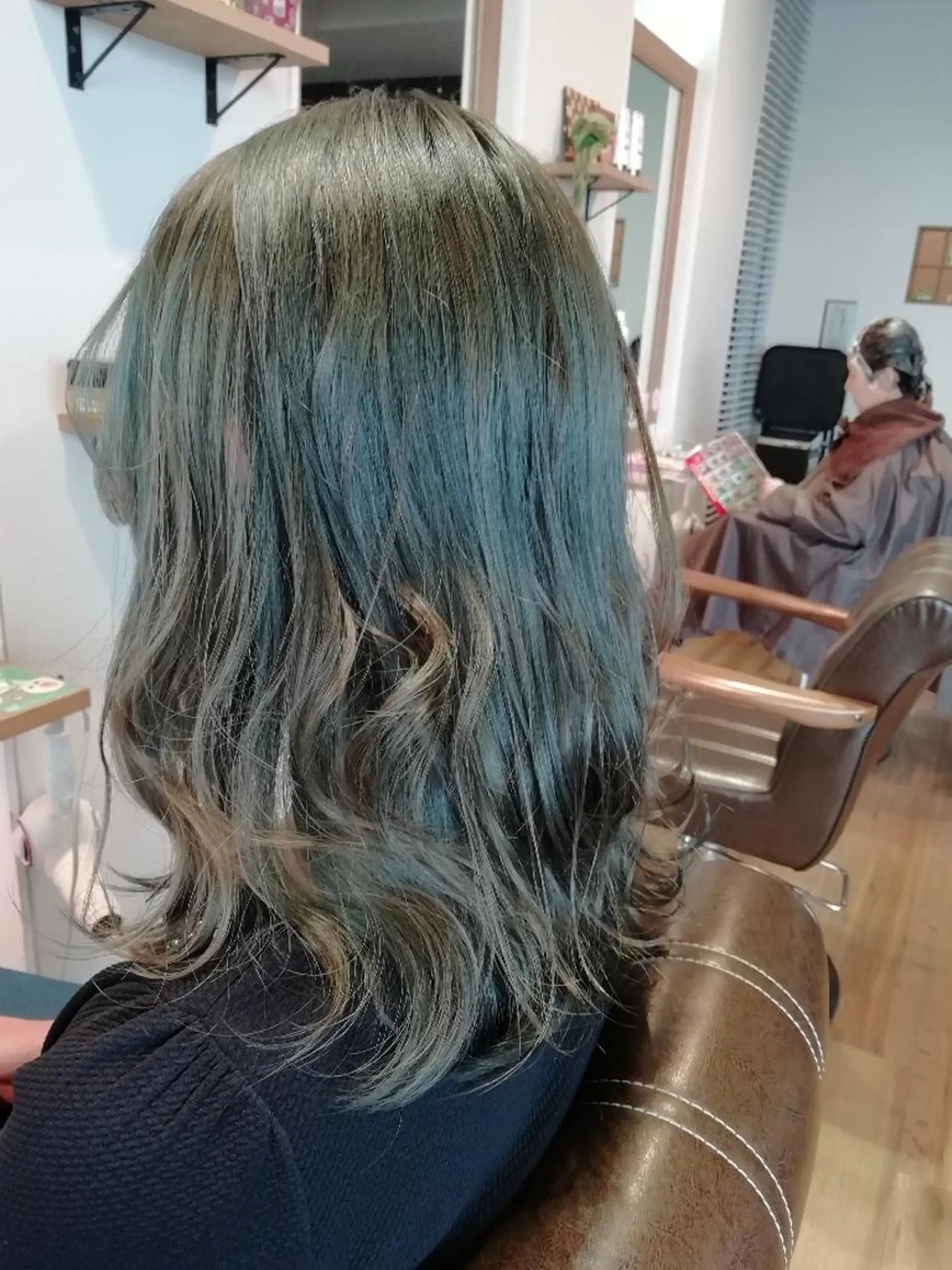 カラー グレージュ 堀 望美のヘアスタイル