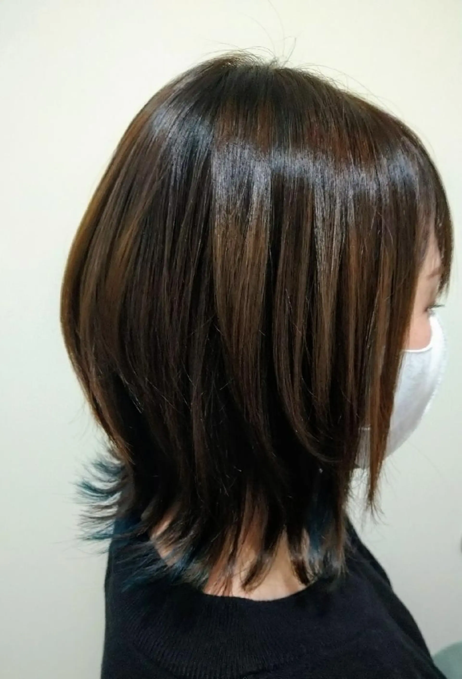 ミディアム カラー ブルーカラー インナーカラー 狩野 歩のヘアスタイル