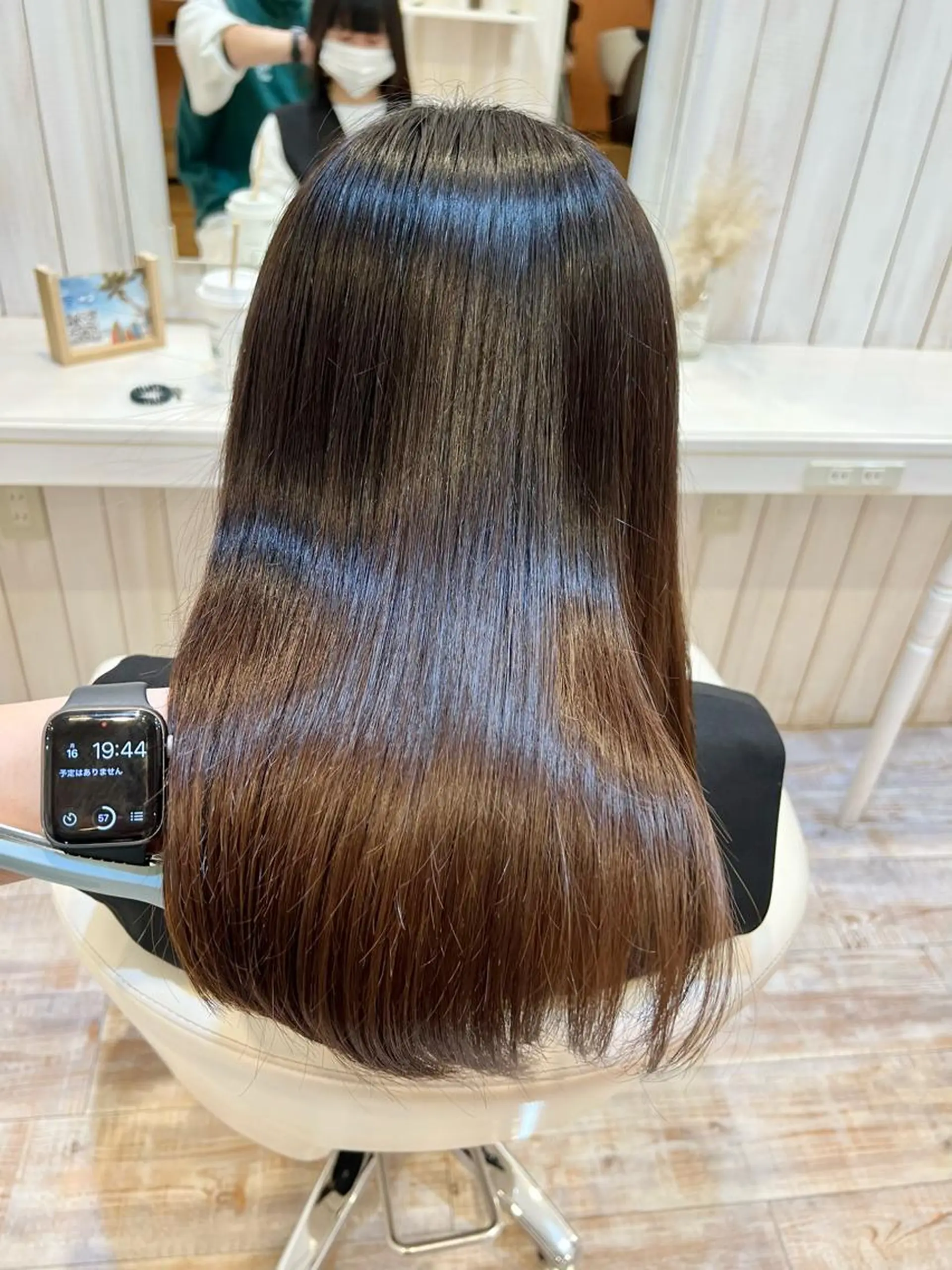 ミディアム カラー カット ヘアカラー トリートメント 佐藤史哉* 韓国レイヤー赤み除去のヘアスタイル