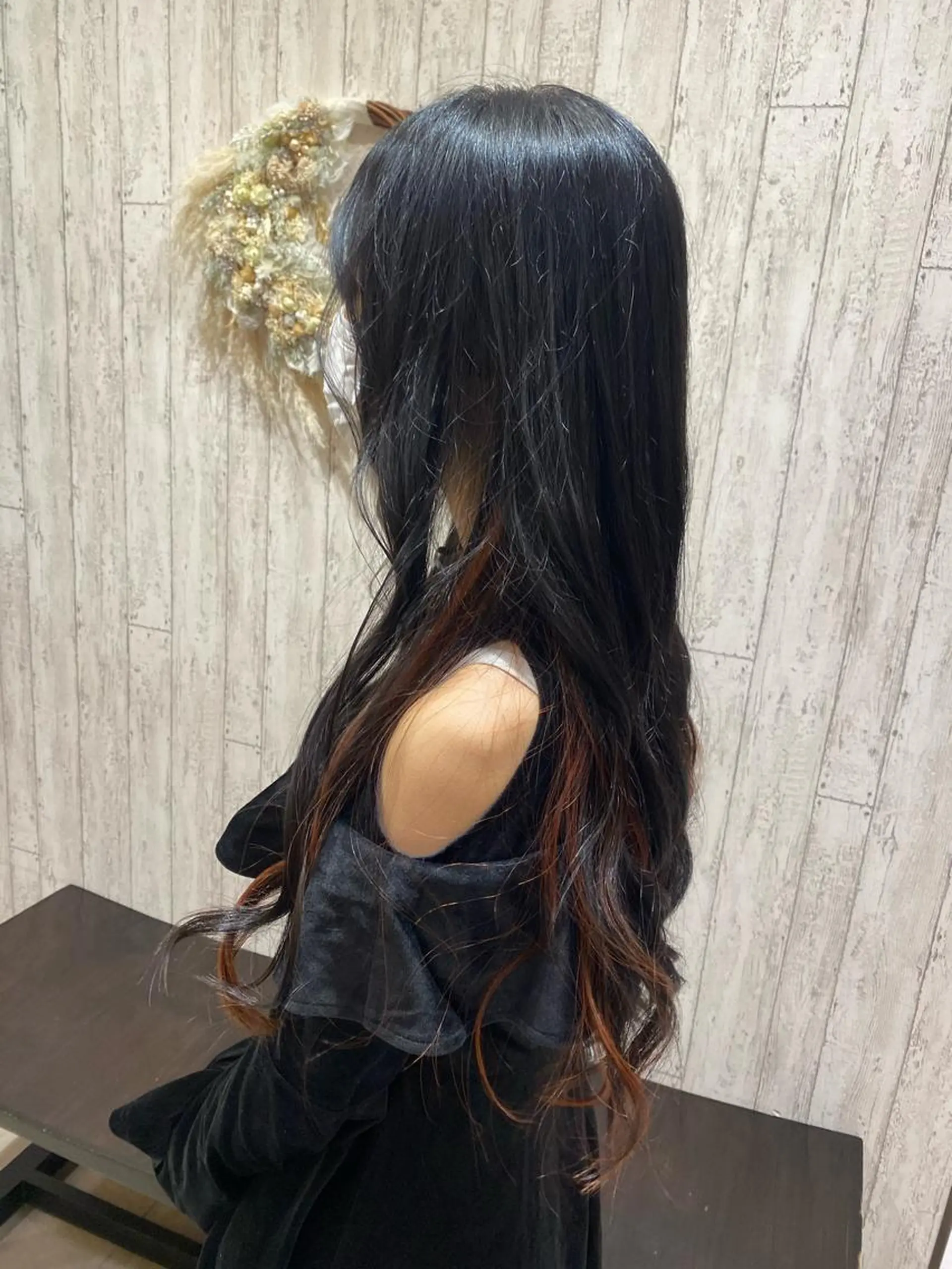 ロング カラー イヤリングカラー インナーカラー レッドカラー 綱島店🦋店長🦋 ほんさわ みずきのヘアスタイル