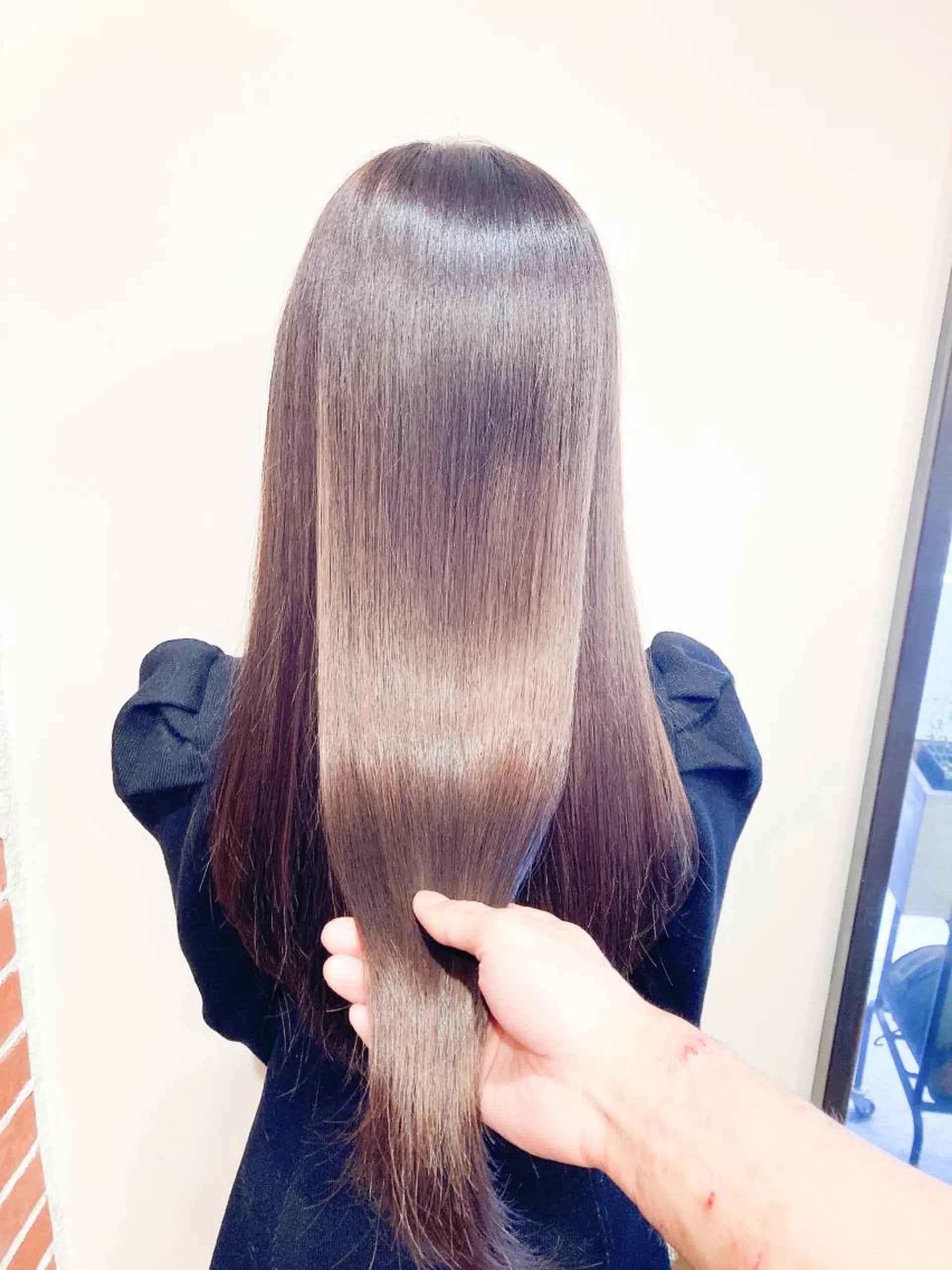 ロング ハイライト 髪質改善 韓国風ヘア レイヤーカット 絹髪に小顔レイヤー KASHIのヘアスタイル