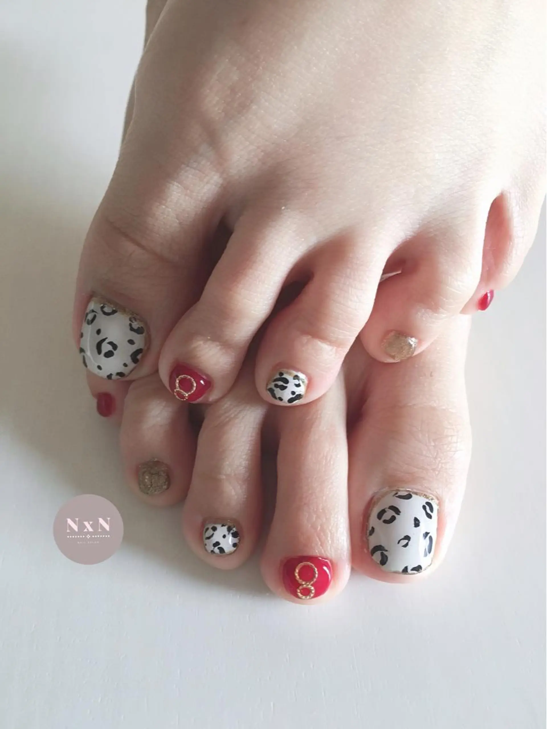 ネイル アニマル柄 フットネイル ジェルネイル ぷっくりネイル 冬ネイル フットネイル nail salon N×Nのネイルデザイン