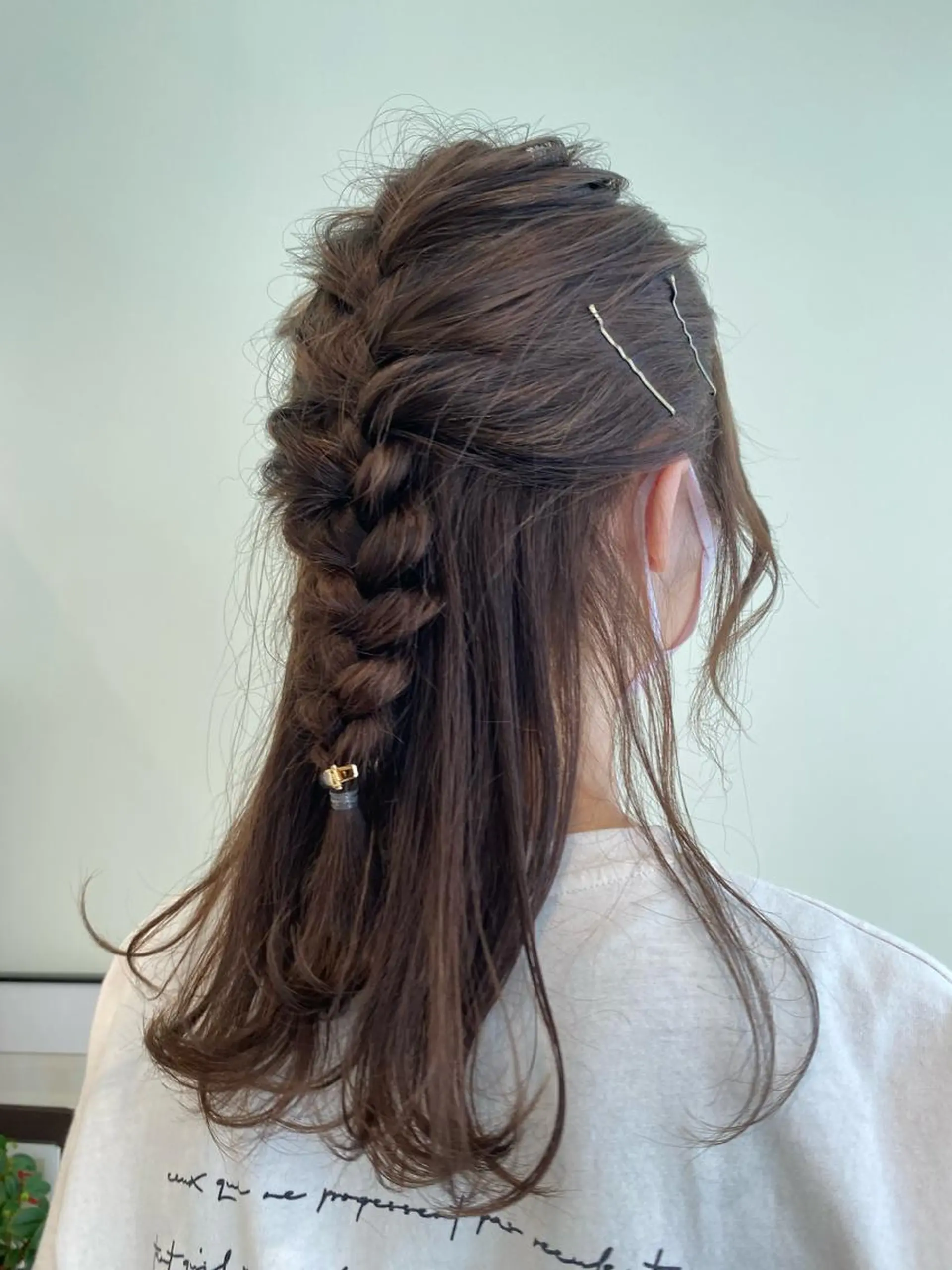 ロング ヘアアレンジ 簡単アレンジ 斎藤 愛菜のヘアスタイル