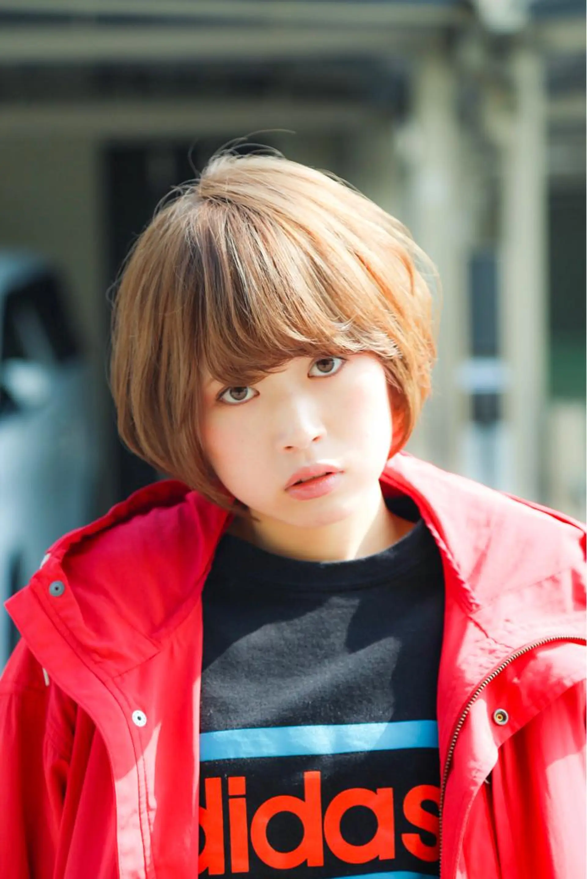 ショート オーストヘアージジ所属・TAI透明カラー 柔らかい縮毛矯正のヘアスタイル