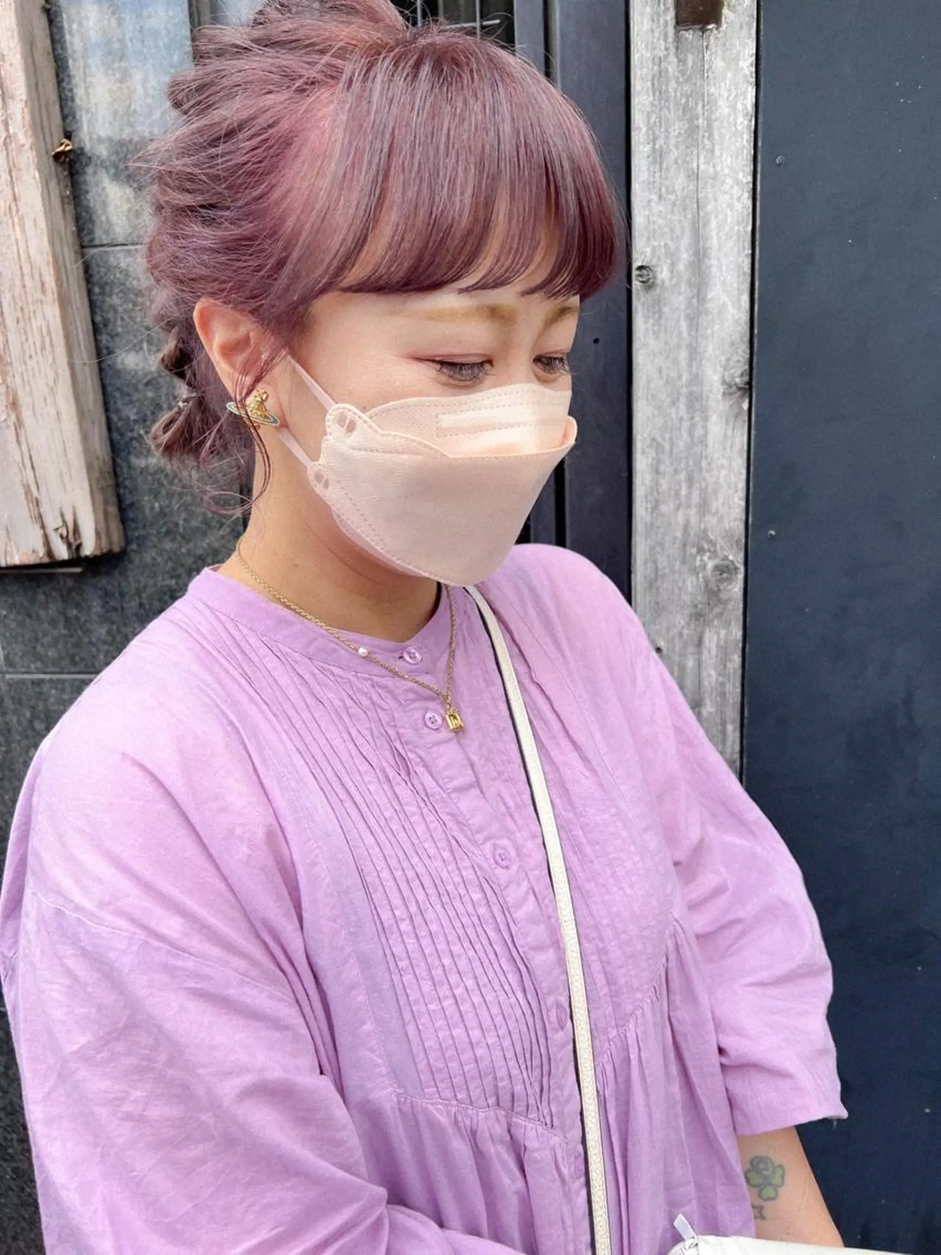 セミロング カラー ミストバング  フェイスフレーミング ピンクカラー ヘアカラー facce所属・カラーパティシエ facce🌼ikoのヘアスタイル