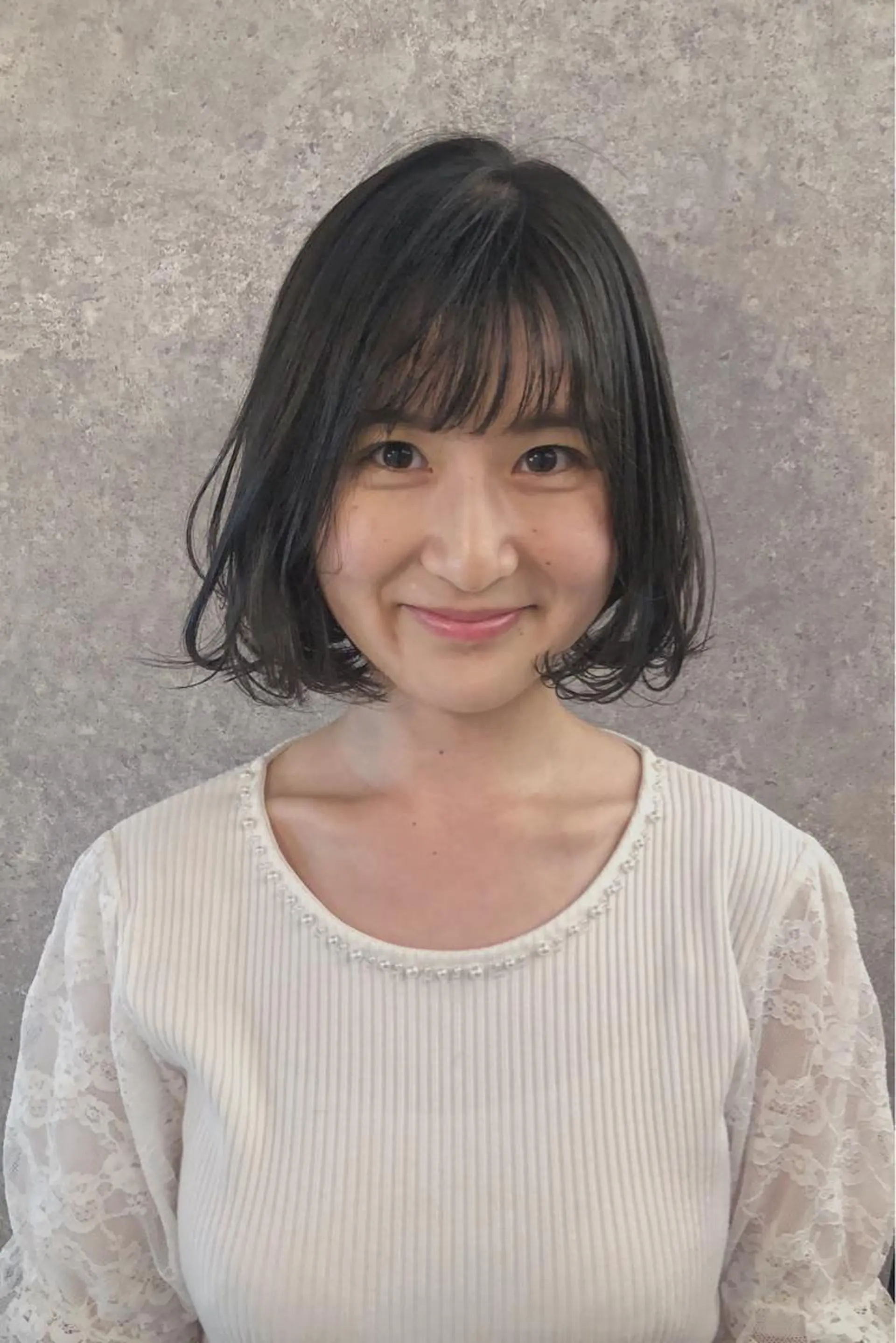 ショート パーマ ボブ 顔周りカット 小顔カット 佐々木 シホミのヘアスタイル