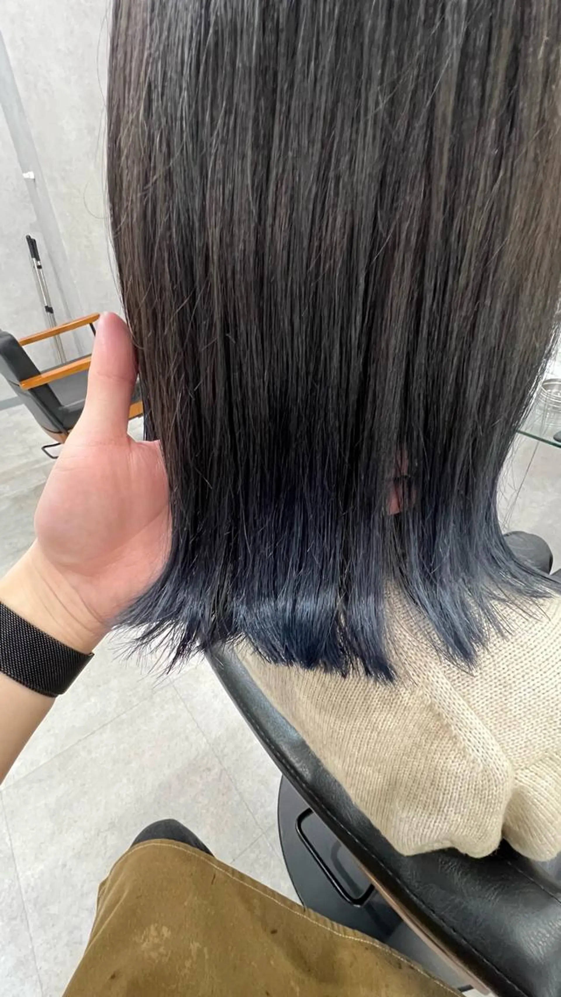 ミディアム カラー ネイビーカラー 🌈艶髪　矯正 川崎　海🌈のヘアスタイル