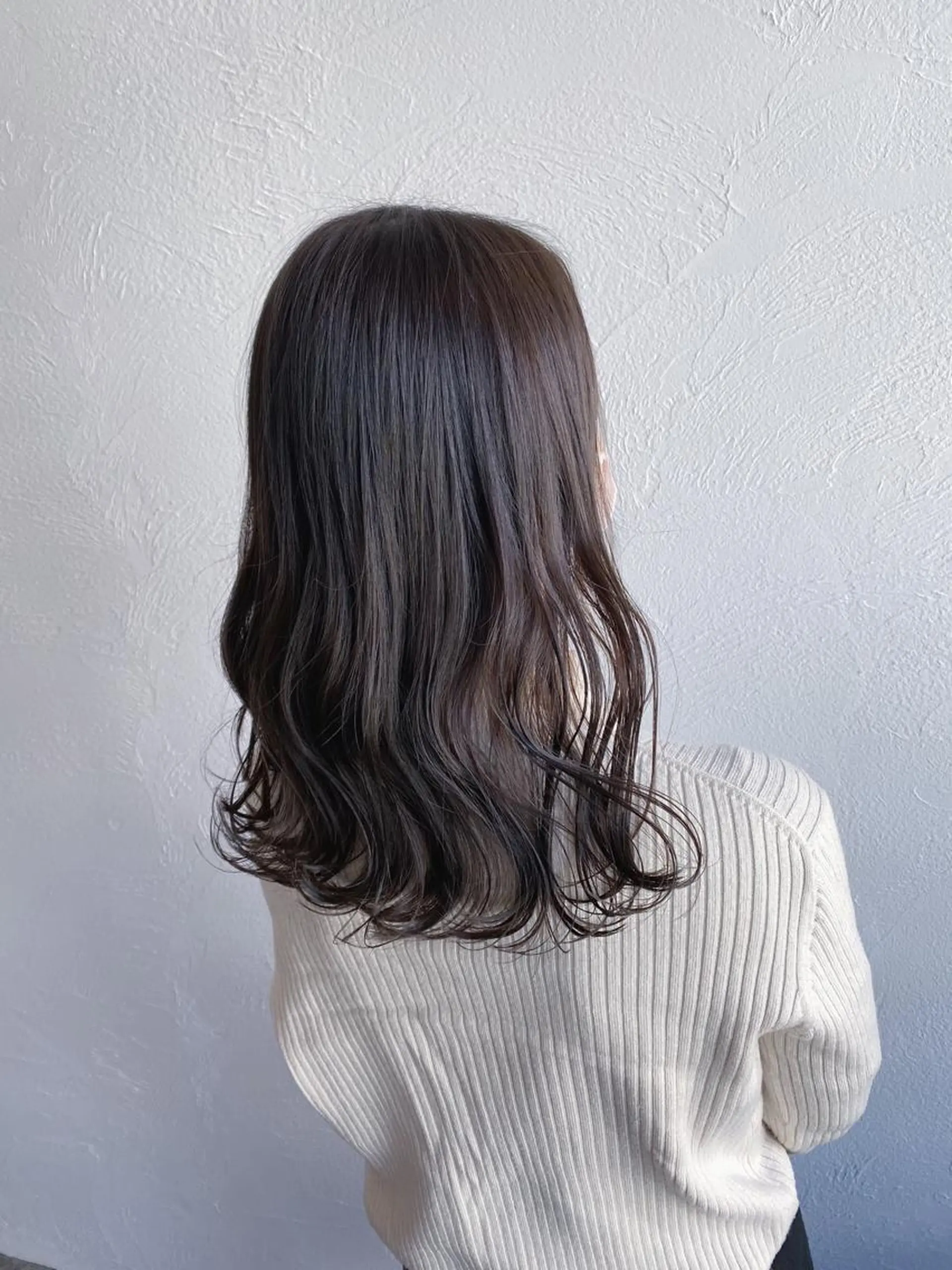 セミロング カラー アッシュ アッシュグレー アッシュグレージュ ブリーチ 透明感カラー KINI所属・HIYOSHI　✂︎ 艶髪職人のヘアスタイル