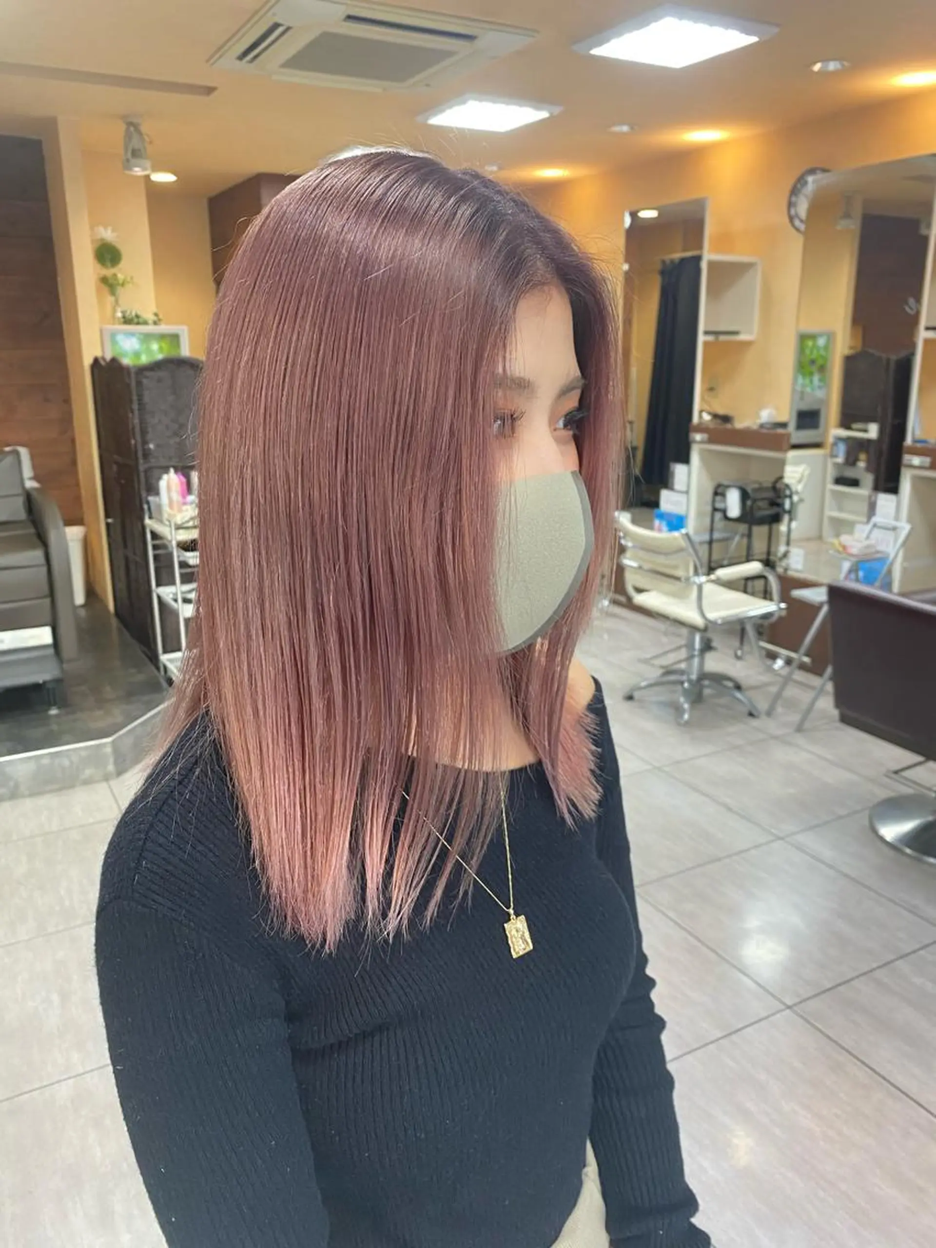 ミディアム カラー ヘアアレンジ ヘアカラー トリートメント HAIRSALONLOOP所属・川上 麻梨阿のヘアスタイル
