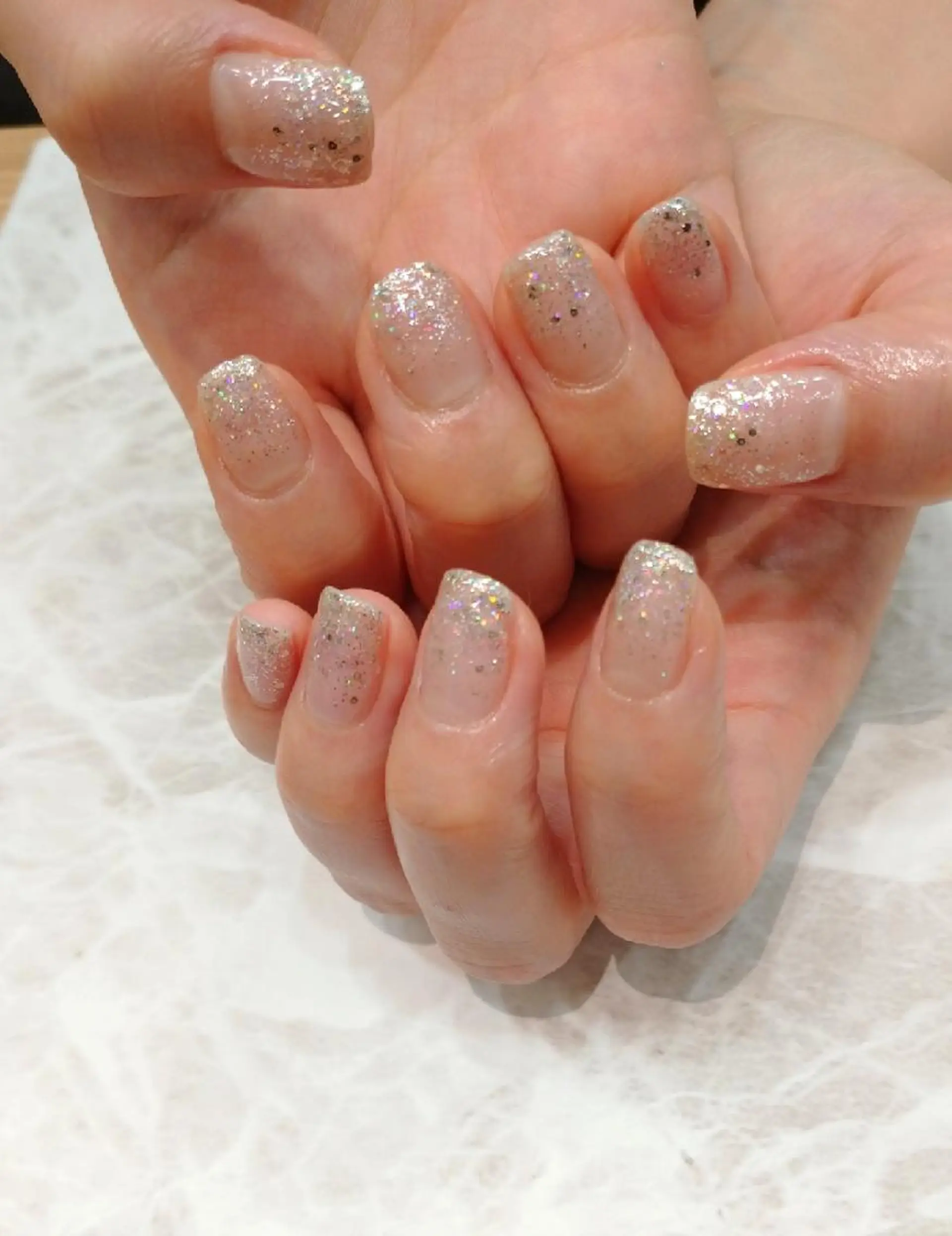 ネイル ラメ(グリッター) ラメグラデーション ハンドネイル 會田 瑠衣のネイルデザイン
