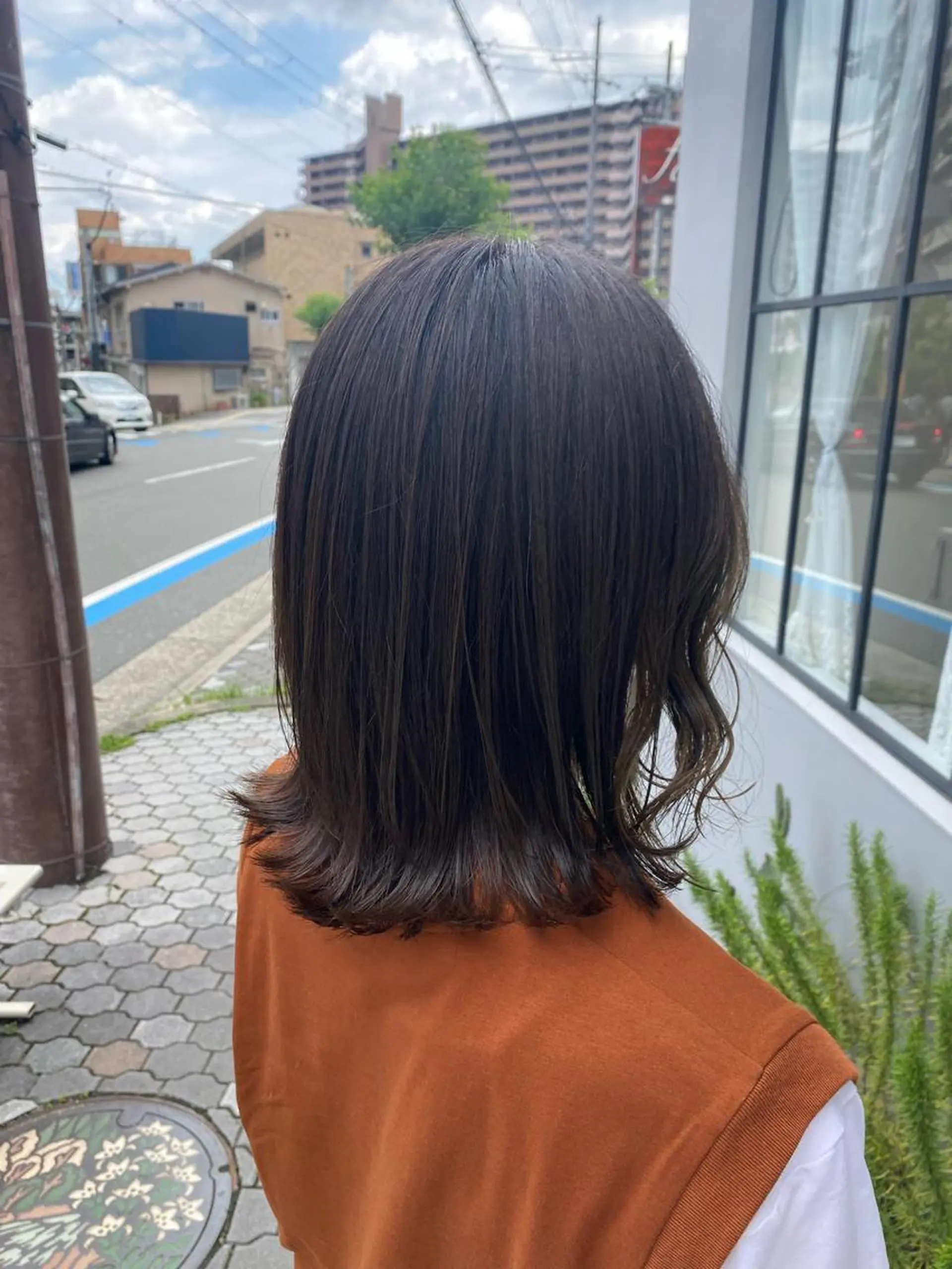 ミディアム カラー ブルーカラー ブルーグレー 透明感カラー レイヤーカット カット ヘアカラー トリートメント 西村 美羽のヘアスタイル