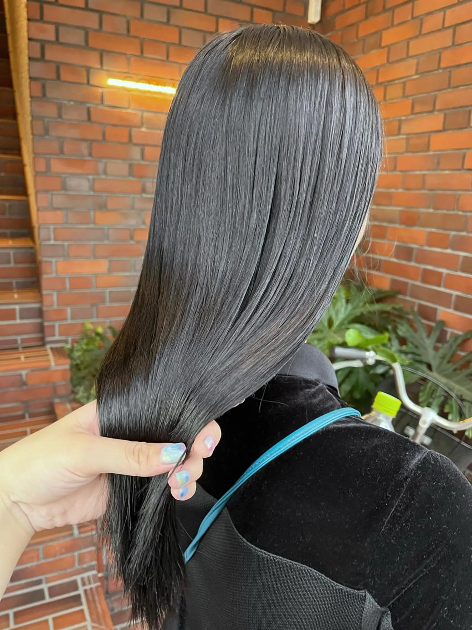 カラー 黒髪 凜 (りん)のヘアスタイル