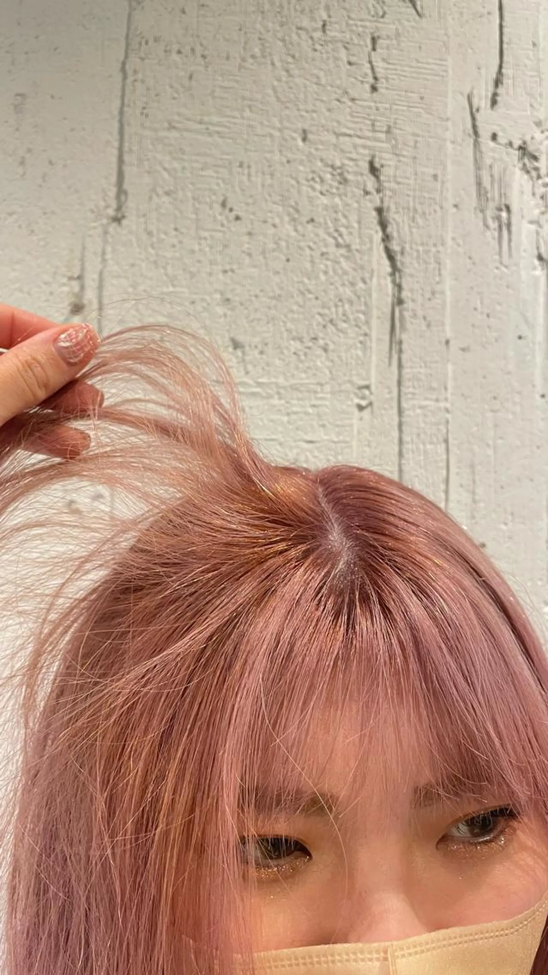 カラー ブリーチ ピンクカラー カット ヘアカラー EIGHT 中川原   菜々子のヘアスタイル