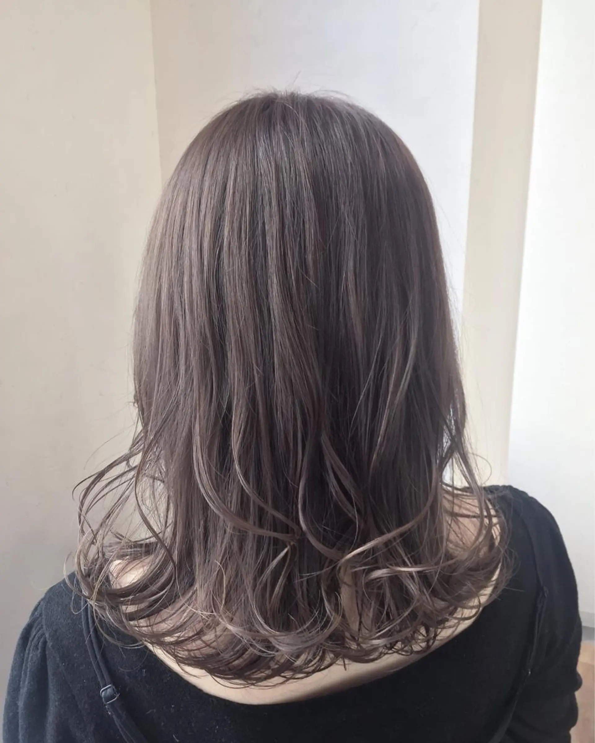 セミロング 外国人風カラー ハイライト レイヤーカット Cecil hair 福岡天神店所属・cecilhair 福岡天神店のヘアスタイル