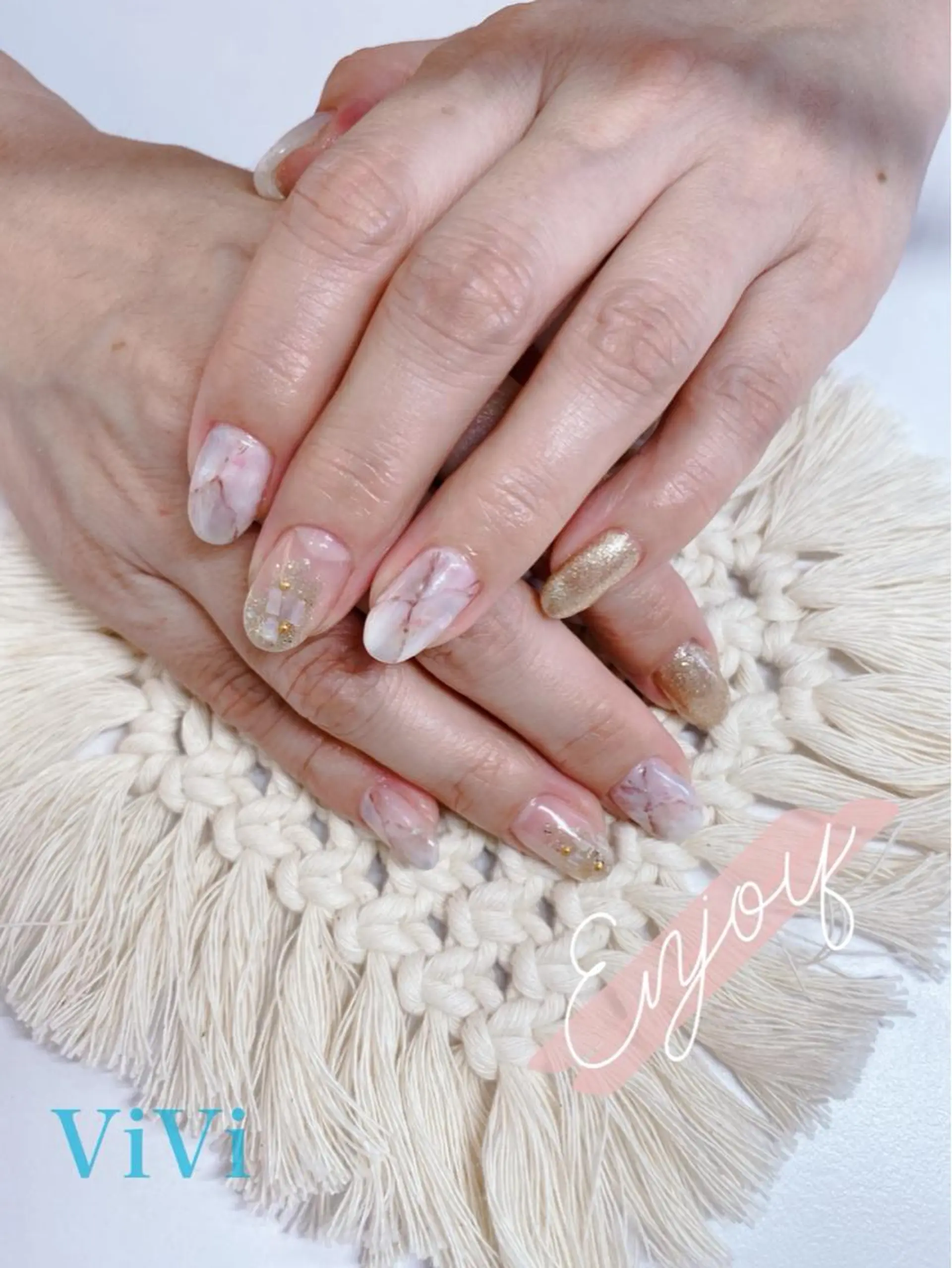 ネイル ハンドネイル nailsalon ViViのネイルデザイン