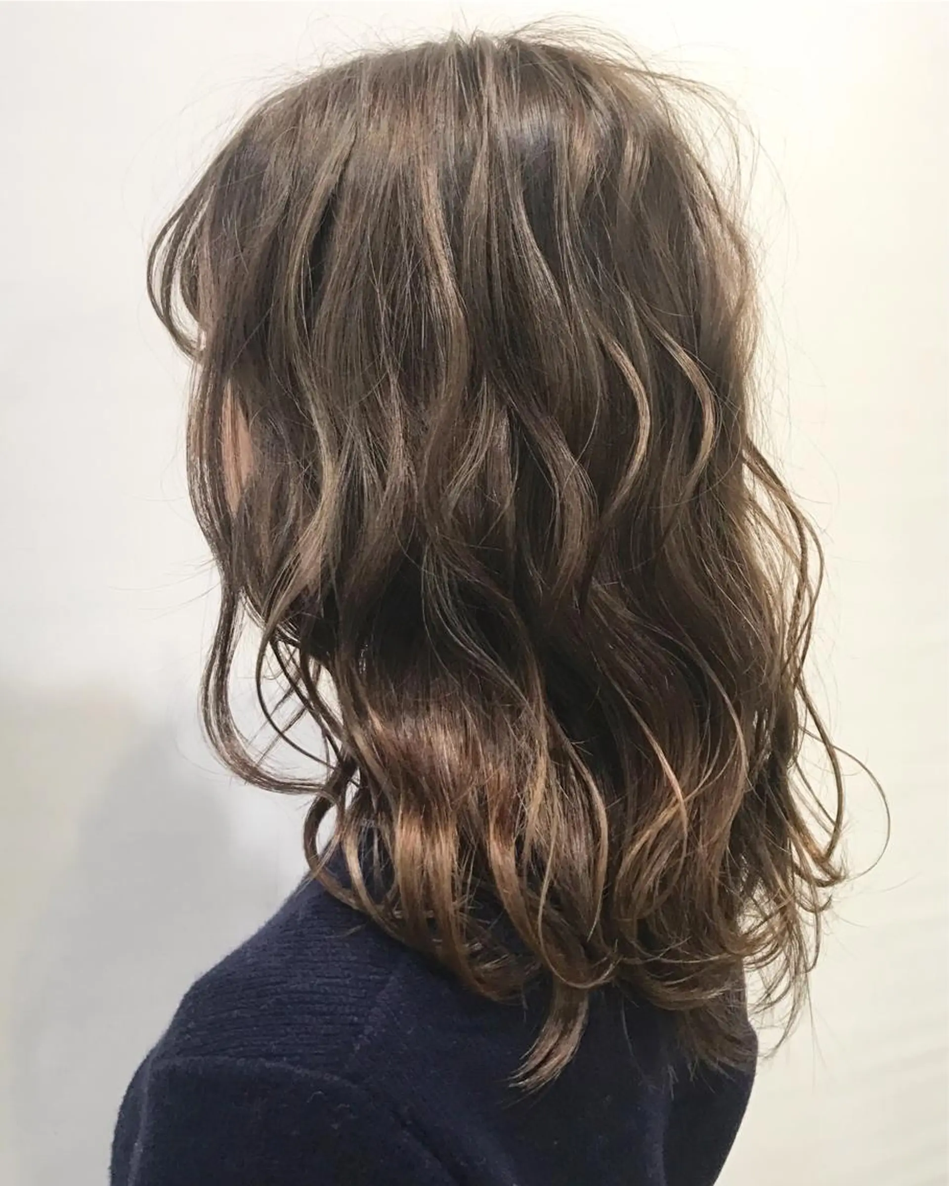 セミロング カラー ヘアアレンジ ベージュカラー フォギーベージュ ハイライトカラー ハイライト ヘアカラー トリートメント BANK'S hair所属・💐ケラチン 髪質改善寺坂雄飛💐のヘアスタイル