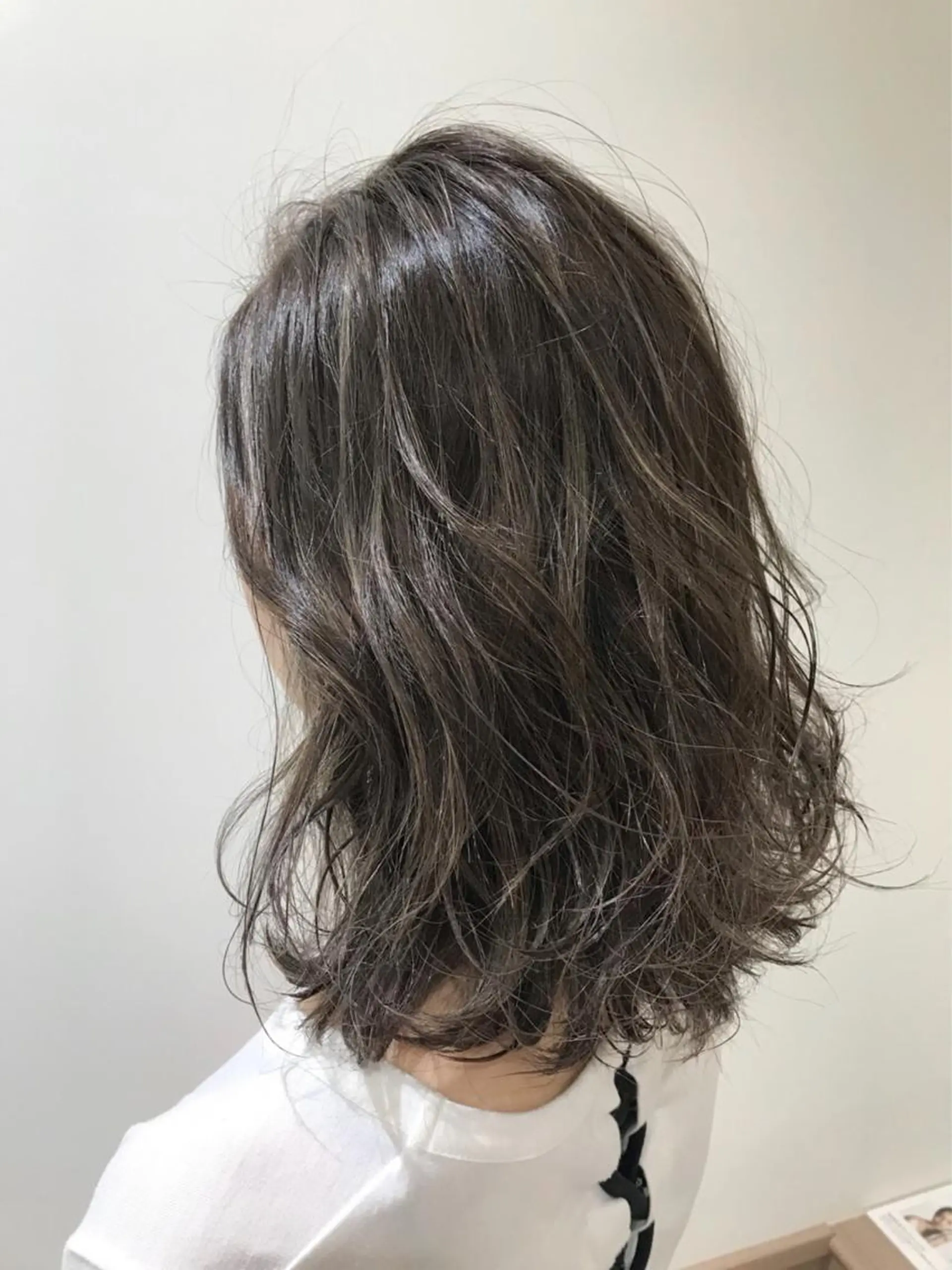 セミロング ハイライト ヘアカラー トリートメント 新宿 木下拓哉のヘアスタイル