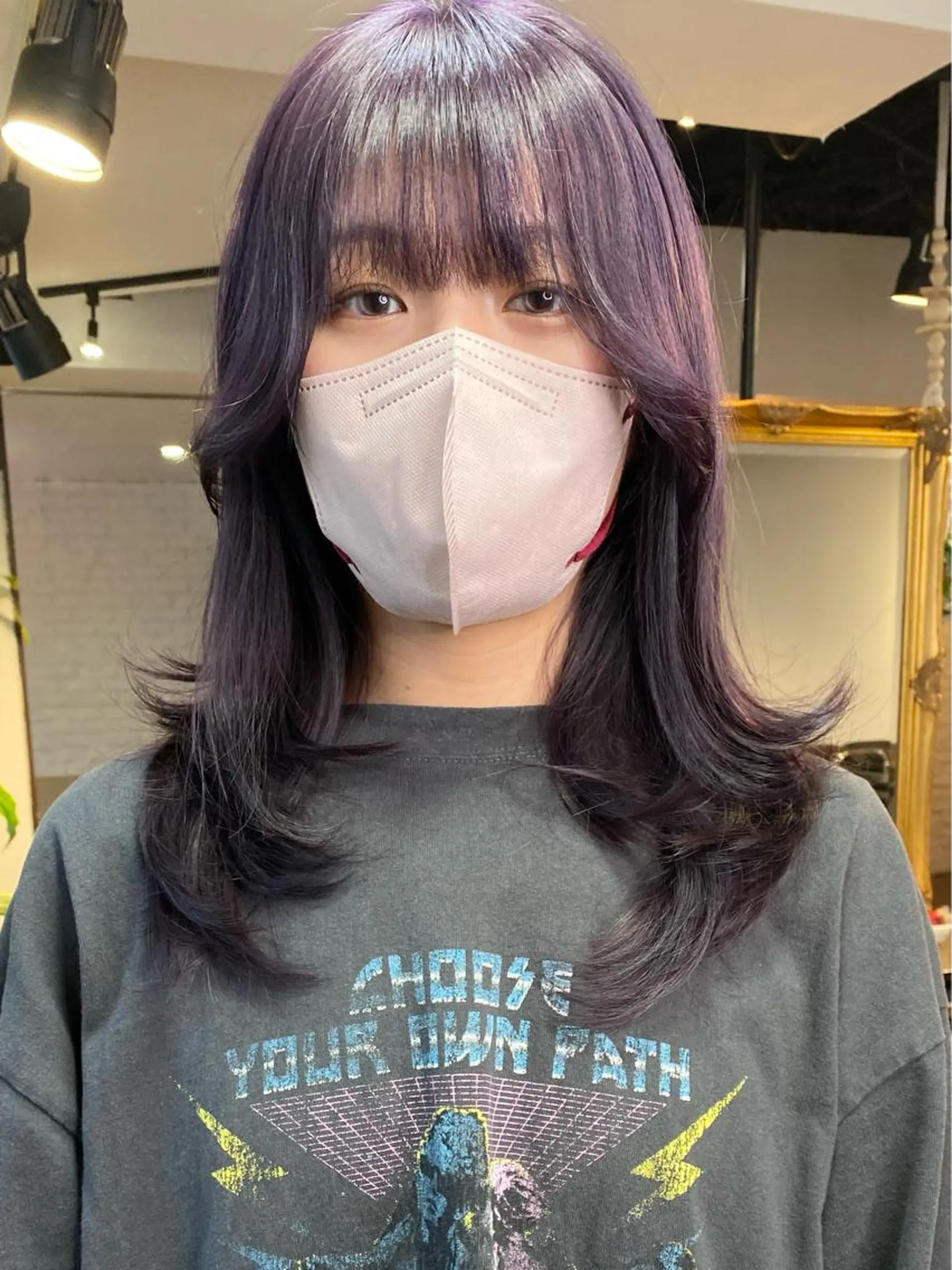 セミロング カラー ヘアアレンジ ブリーチ ブルーカラー ブルーラベンダー ケアブリーチ ダブルカラー カット ヘアカラー トリートメント 韓国ヘア×髪質 改善🇰🇷シオリのヘアスタイル
