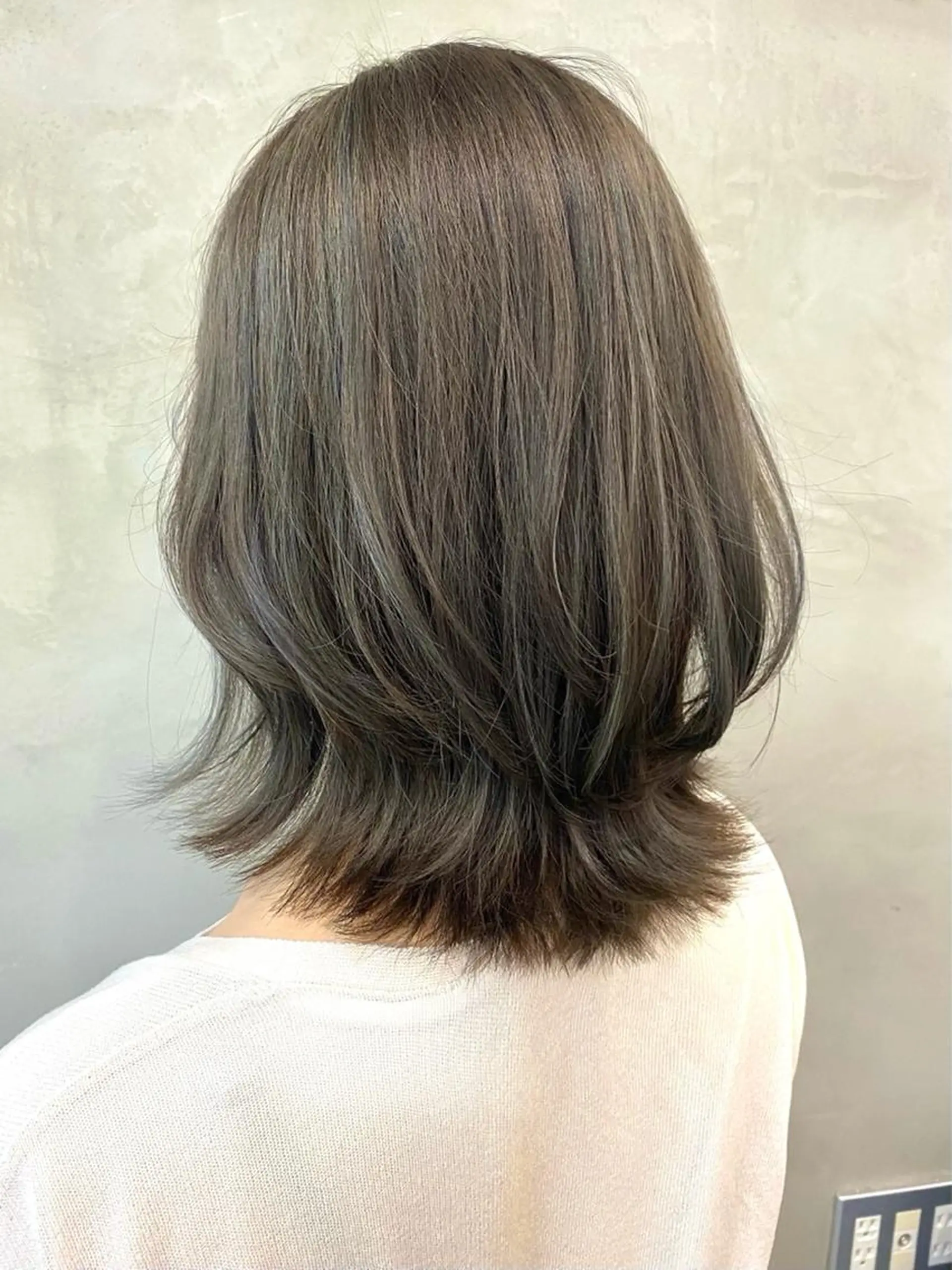 セミロング カラー アッシュ アッシュグレー 透明感カラー ハイライトカラー ボブ カット ヘアカラー トリートメント pesca 長町南店 OIKAWAのヘアスタイル