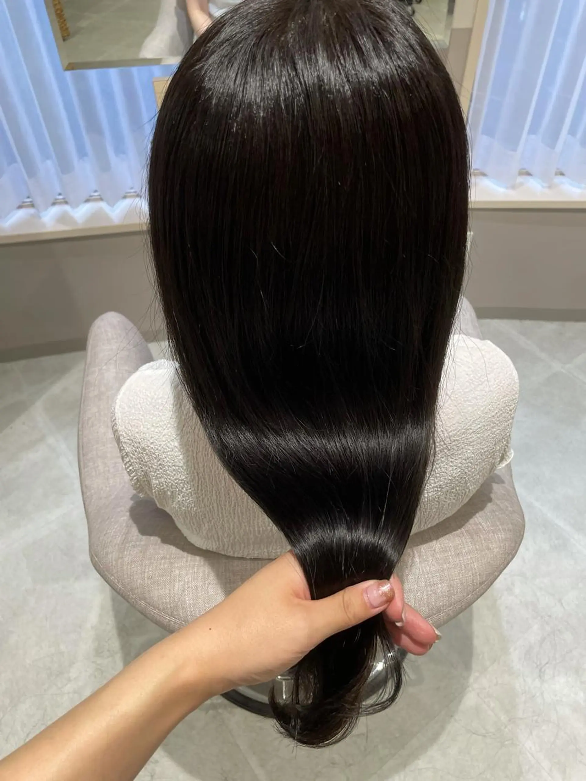 ロング ヘアカラー トリートメント ヘッドスパ Factory5【ファクトリーファイブ】所属・髪質改善お任せ ください♪ひとみのヘアスタイル