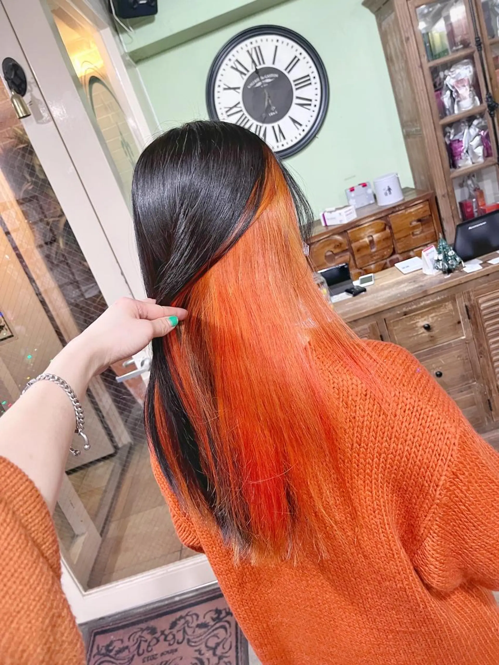 ロング カラー ヘアアレンジ ブリーチ ヘアカラー ピンクカラー🩷 ヘアセットＮＯ.1のヘアスタイル