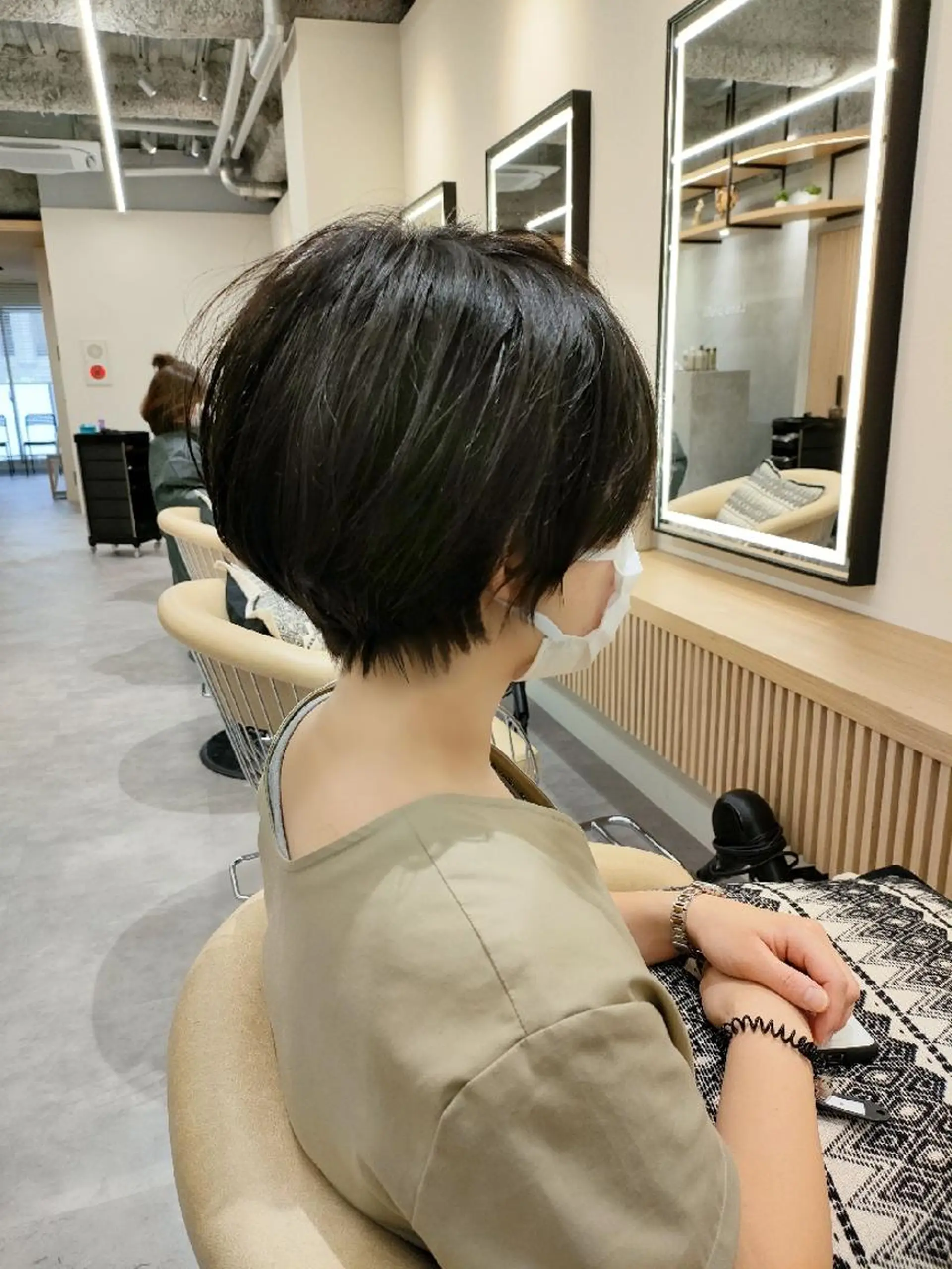 ショート カラー 丸みショート ショートヘア Lond profil 浦和所属・【韓国・ショー ト・パーマ】店長海気のヘアスタイル