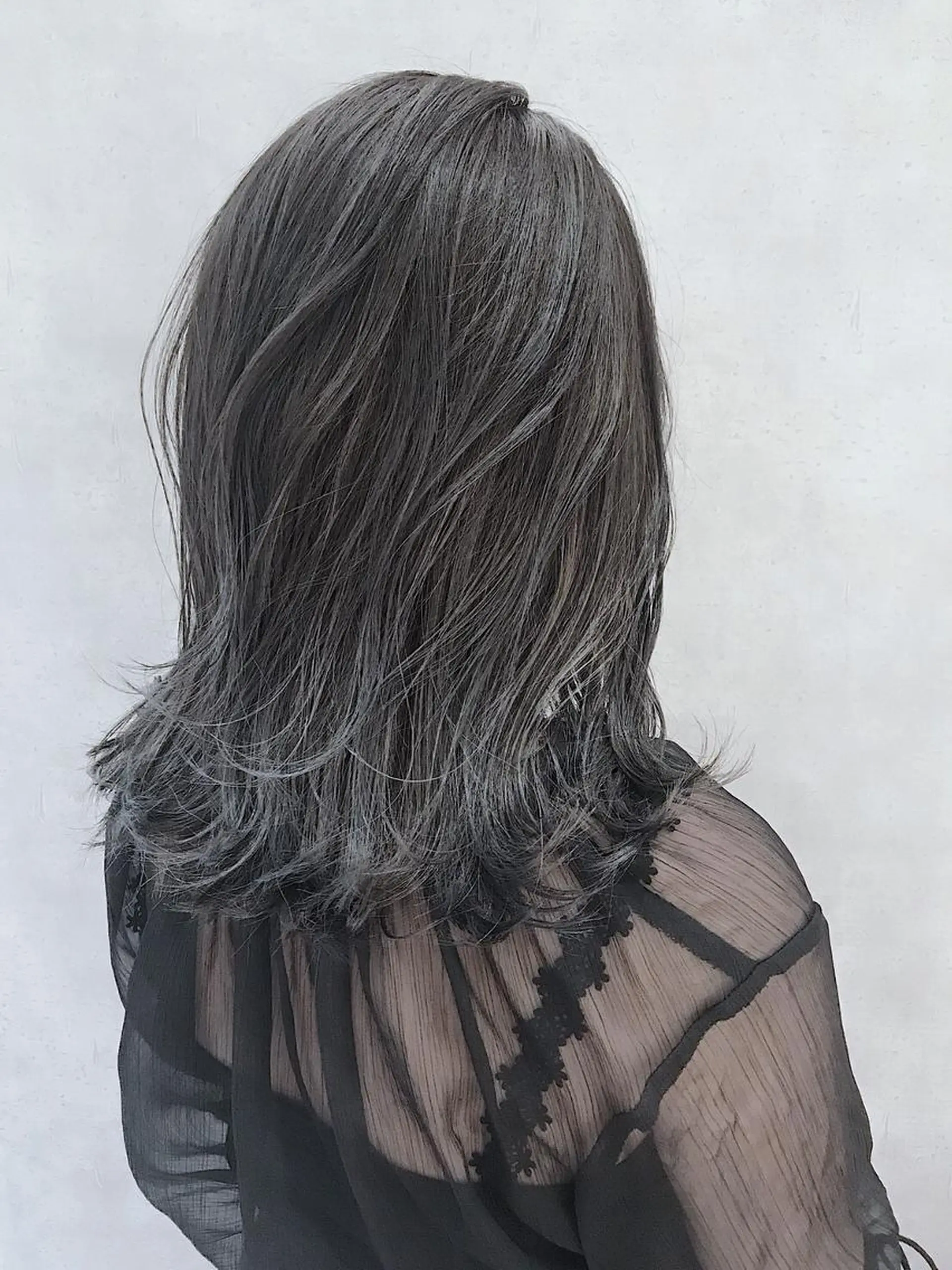 ミディアム カラー アディクシーカラー ブリーチ ケアブリーチ ダブルカラー ハイライトカラー MOU namba ムウナンバのヘアスタイル